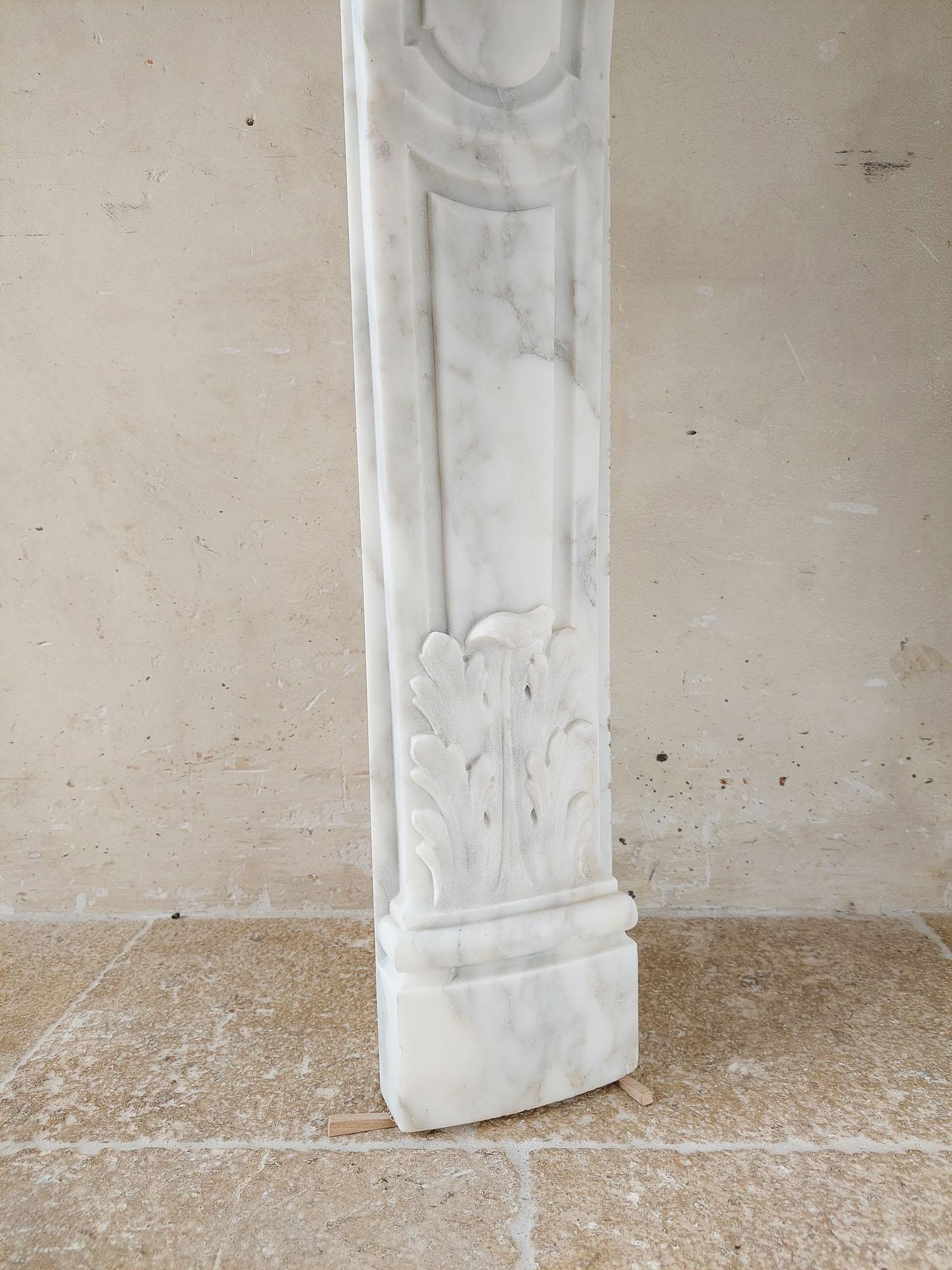 An Antique French Beautifully Carved Carrara Marble Fireplace with Coquille For Sale 2