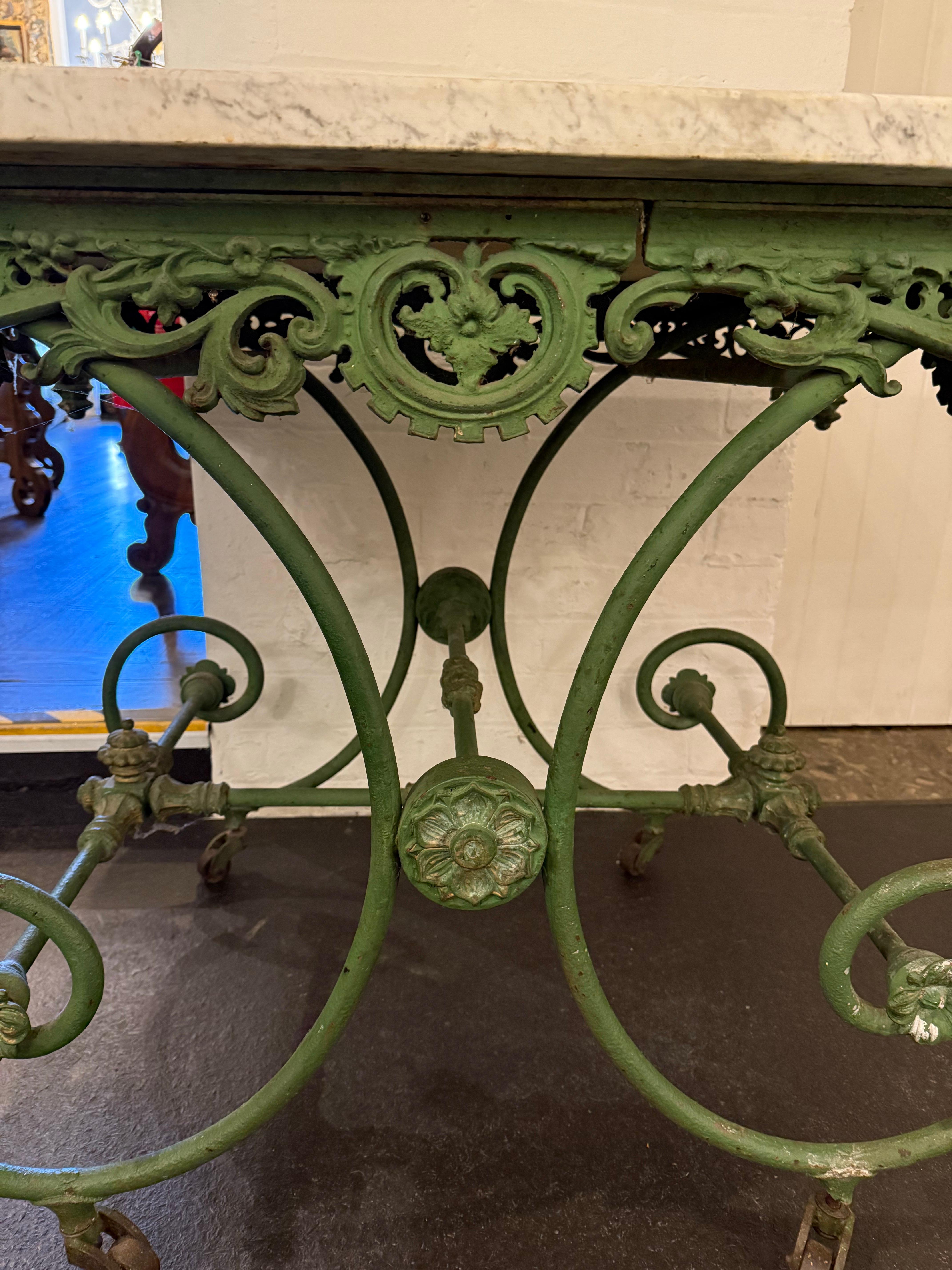 Moulage Antique French Butchers Table, fin du 19ème siècle en vente