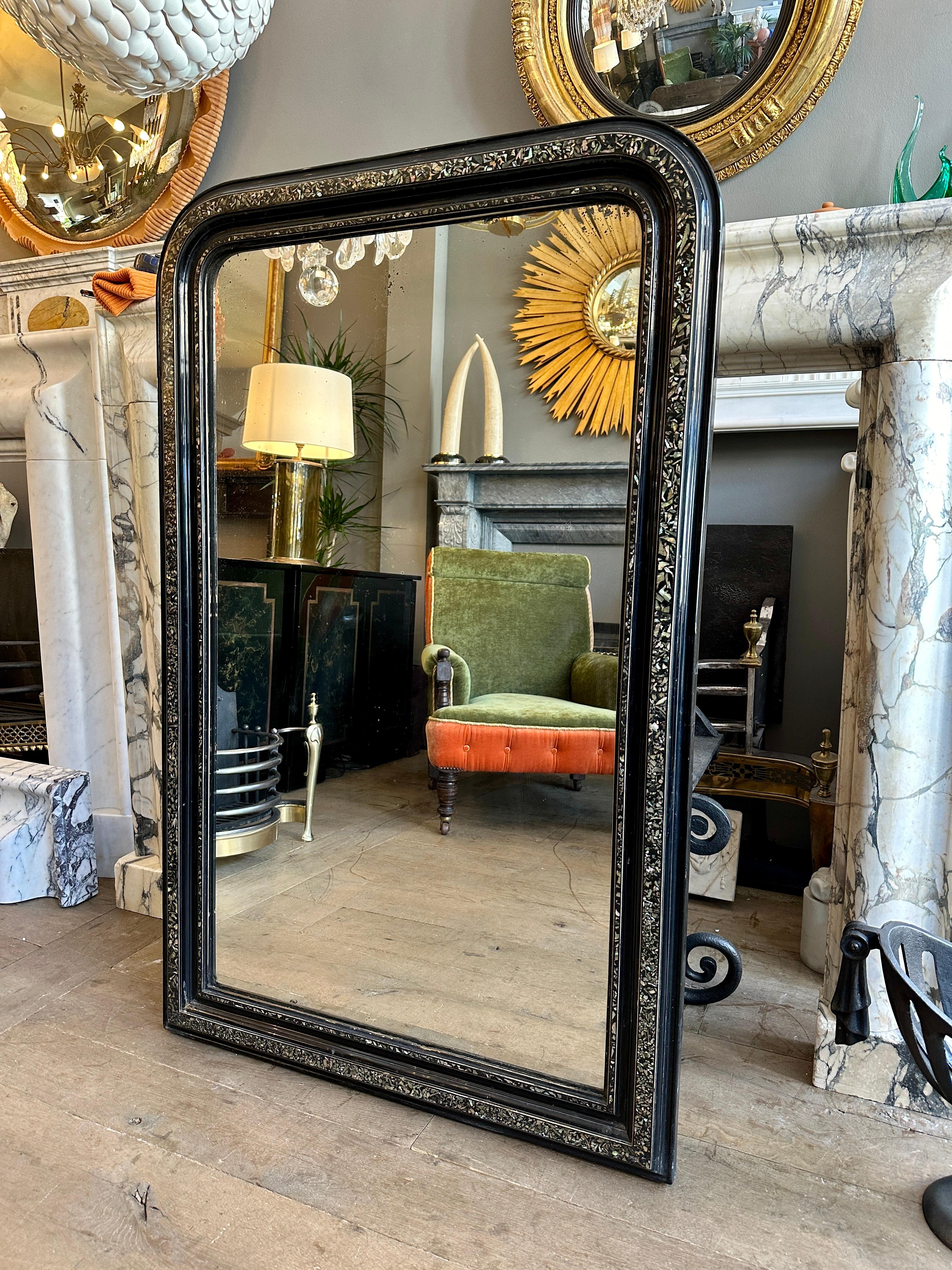 An Antique French Ebonized Louis Philippe Style Mirror In Good Condition For Sale In London, GB