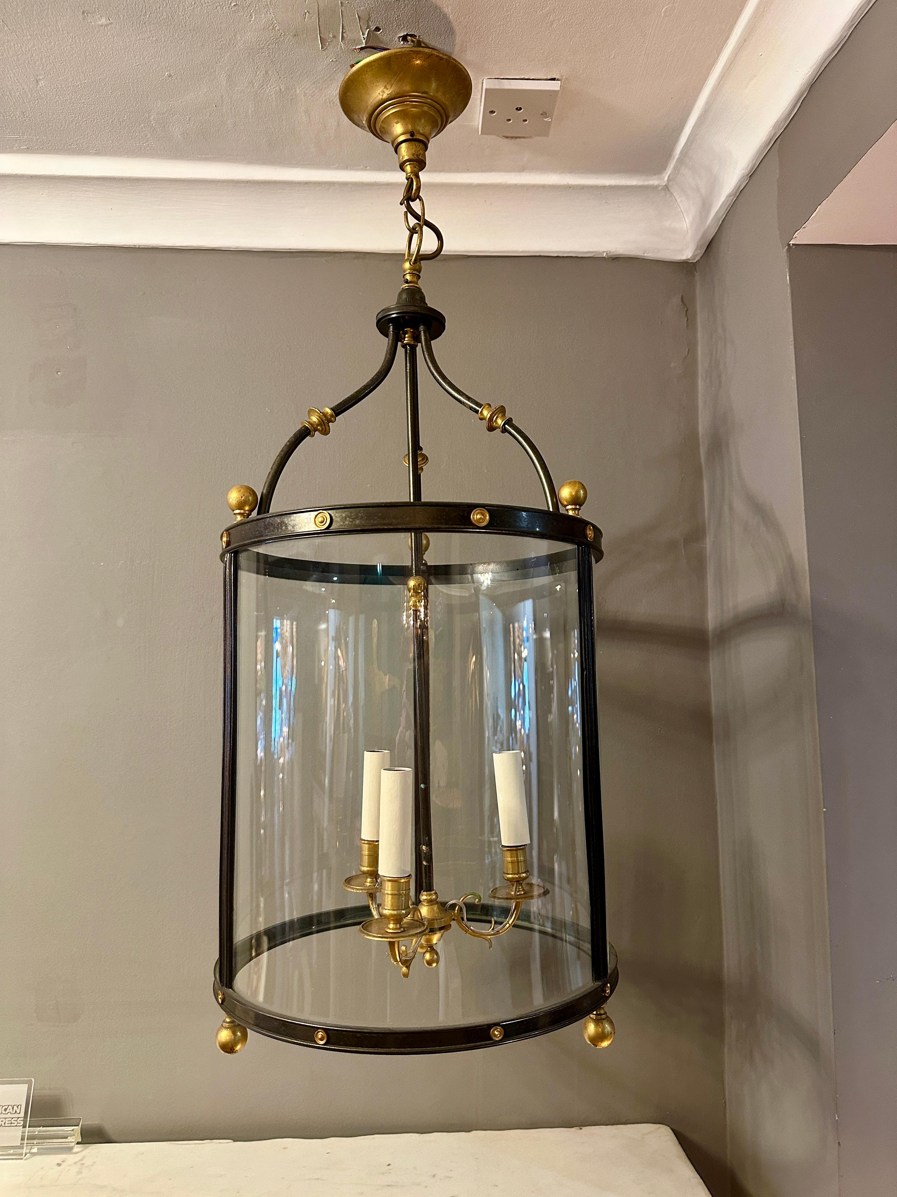 Ancienne lanterne française de style Empire en laiton doré et bronze patiné en vente 1