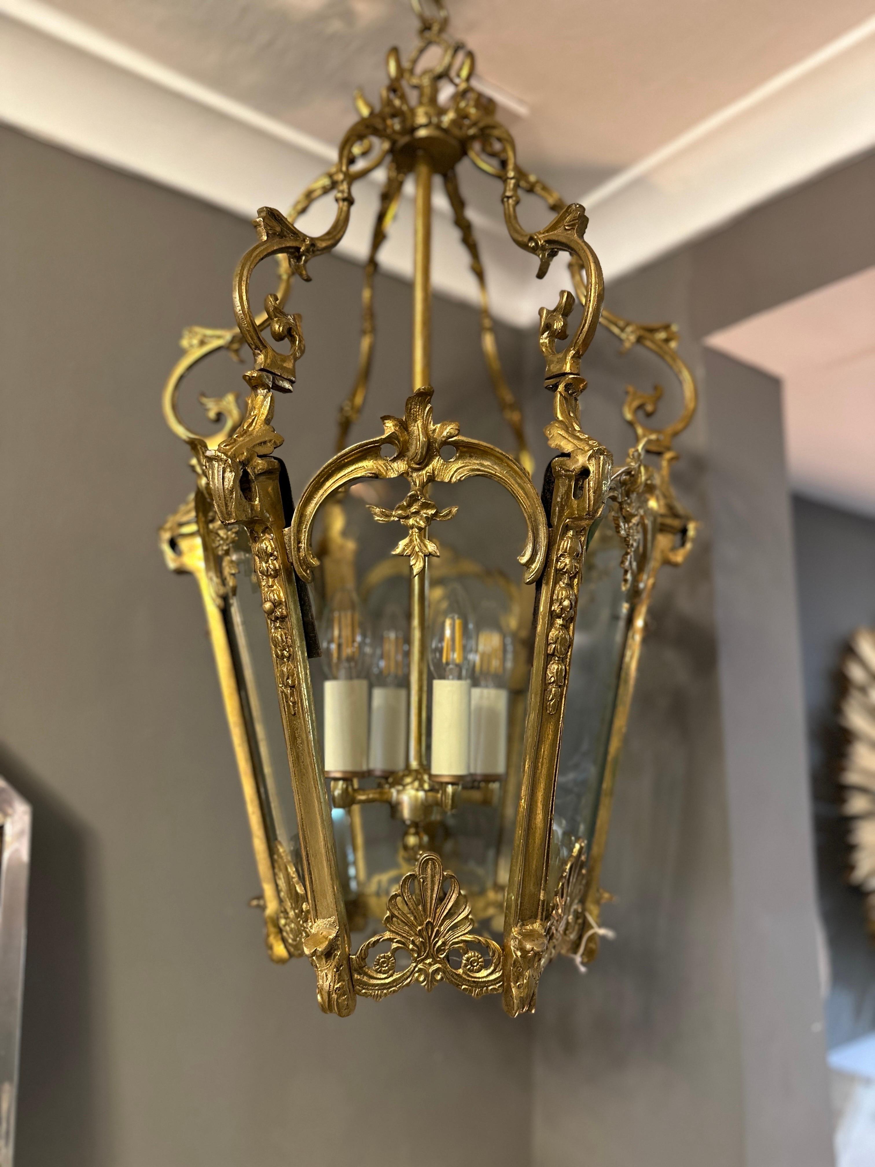 Doré Ancienne lanterne rococo française de style Louis XV en bronze doré  en vente