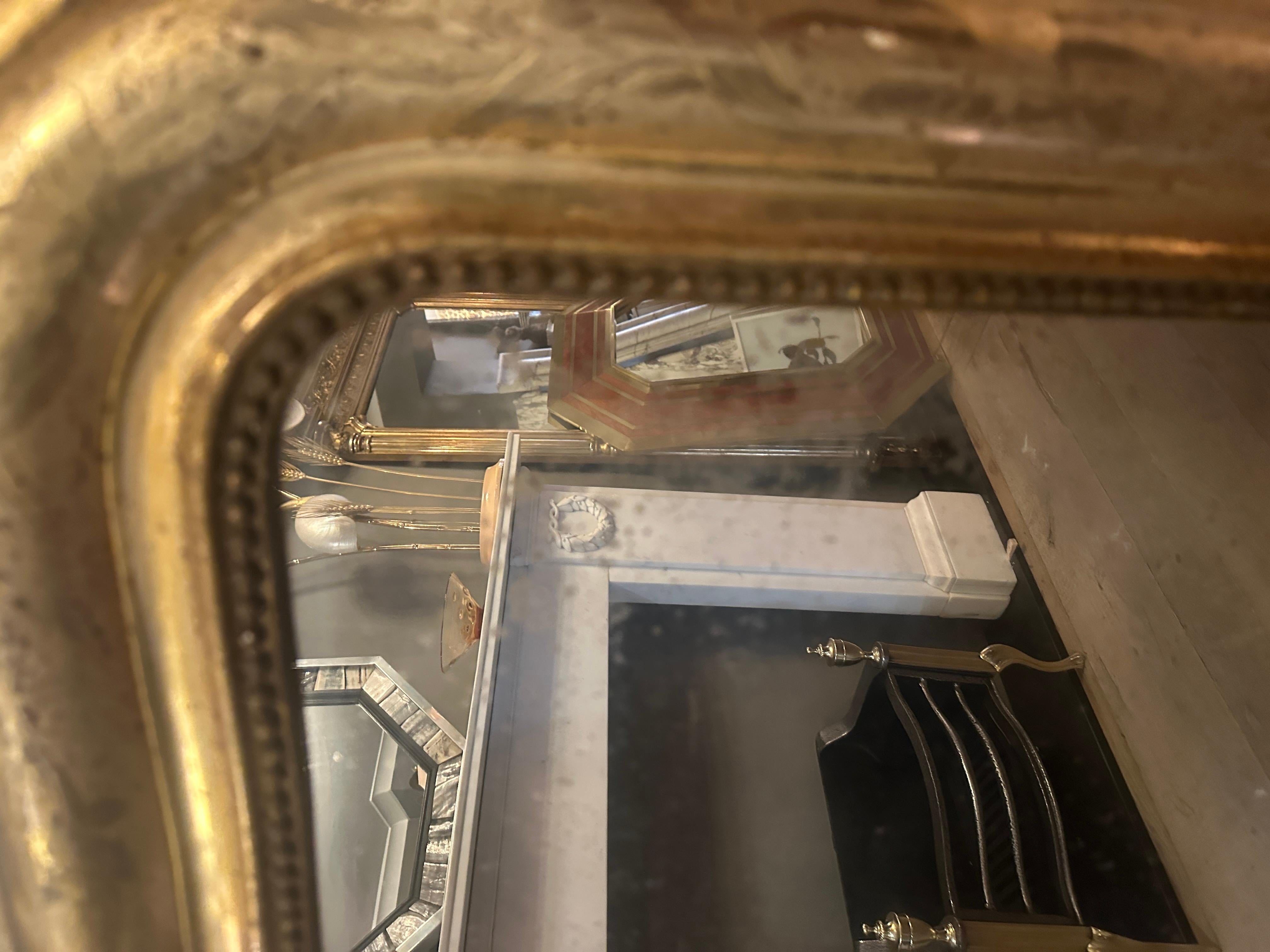 Antique French Louis Philippe Domed Topped Gold Gilt Mirror (Miroir à dôme en or et doré) en vente 3