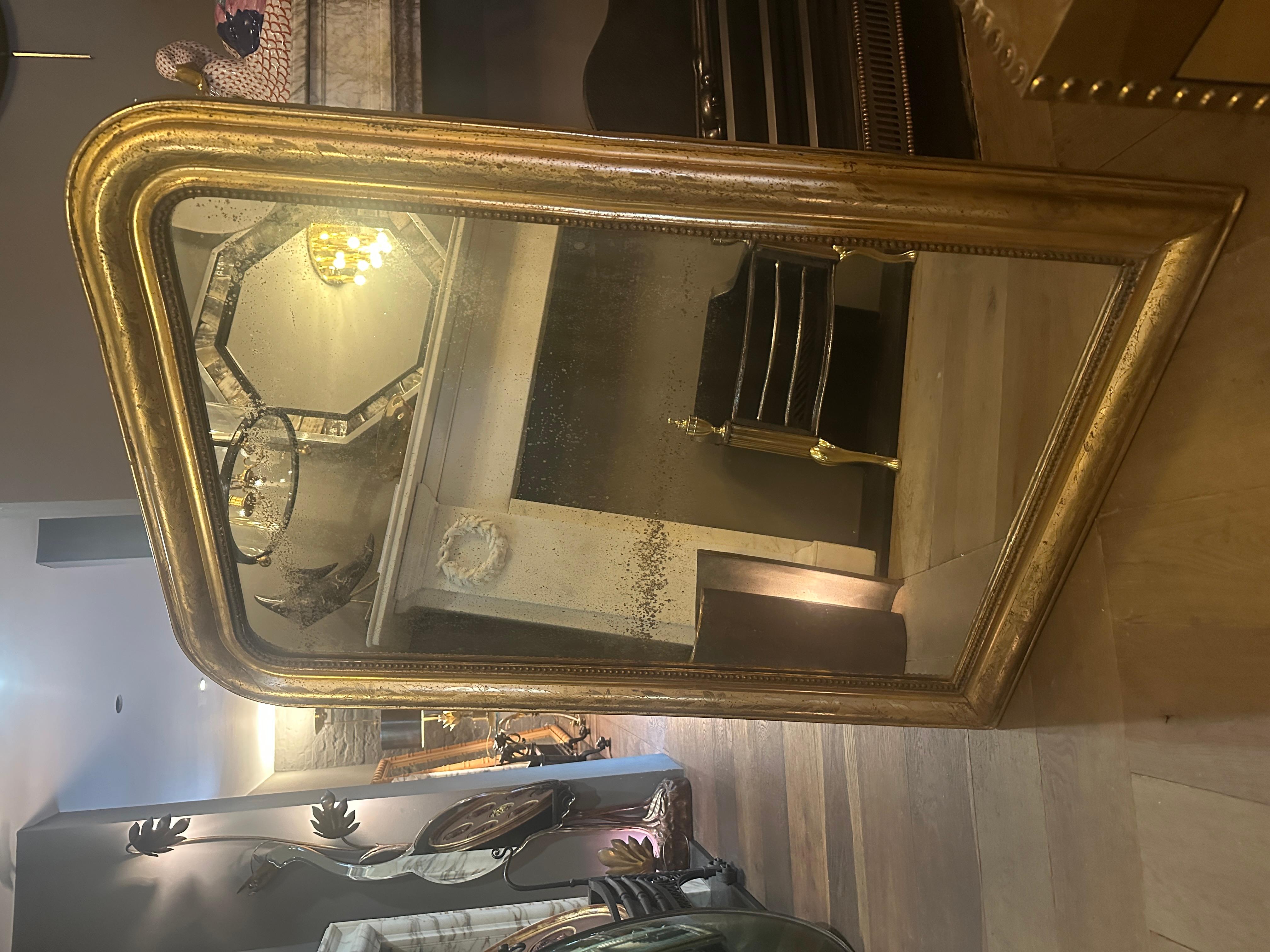 Antique French Louis Philippe Domed Topped Gold Gilt Mirror (Miroir à dôme en or et doré) en vente 1
