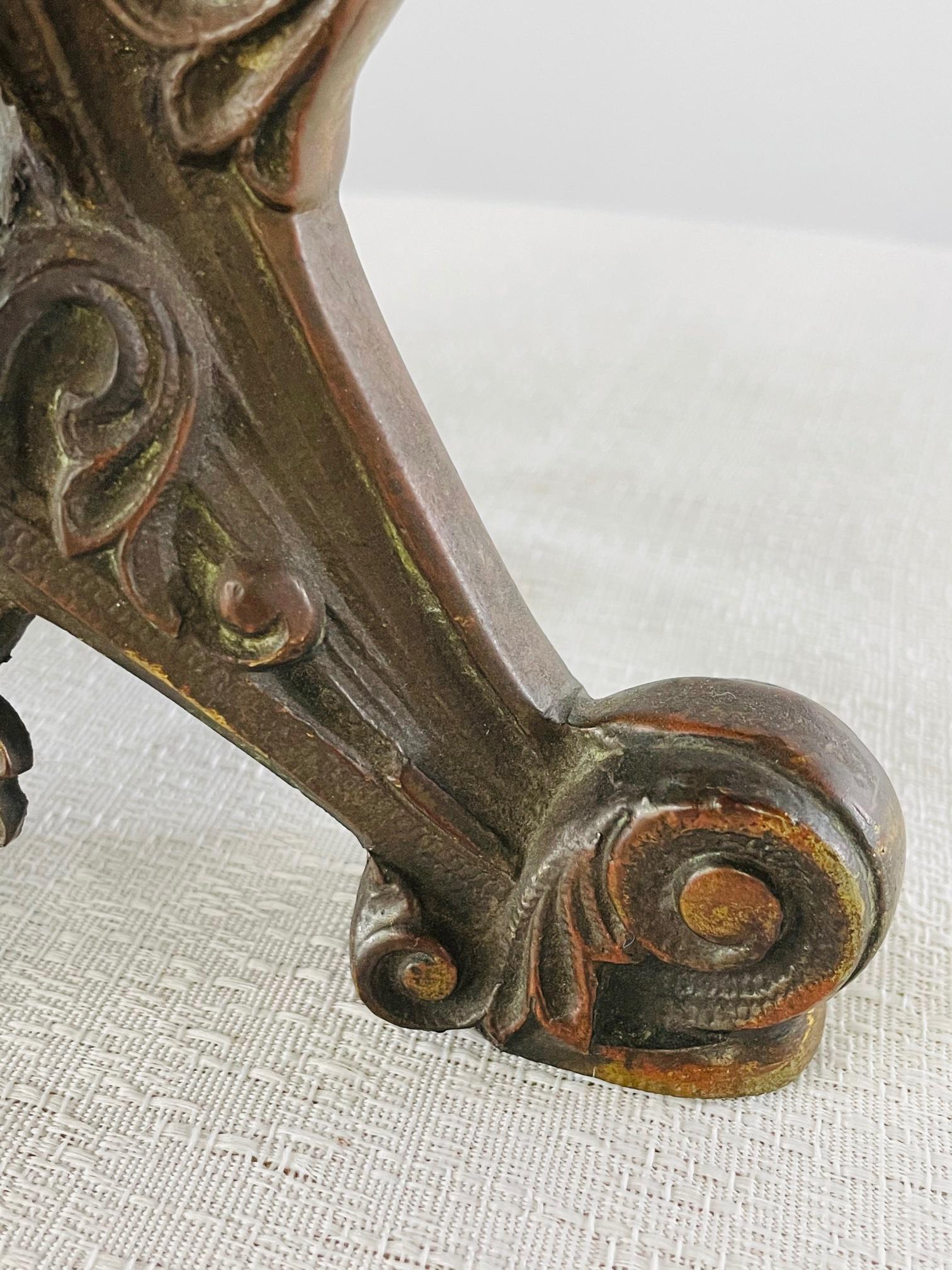 Antike französische Cherub-Vase oder Urne aus patinierter Bronze im Angebot 7