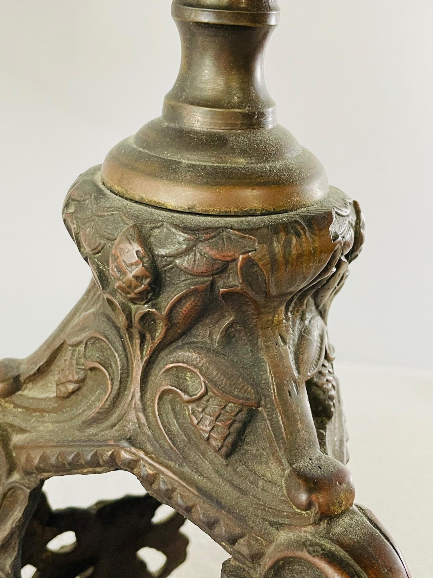 Antique French Patinated Bronze Cherub Vase or Urn For Sale 1