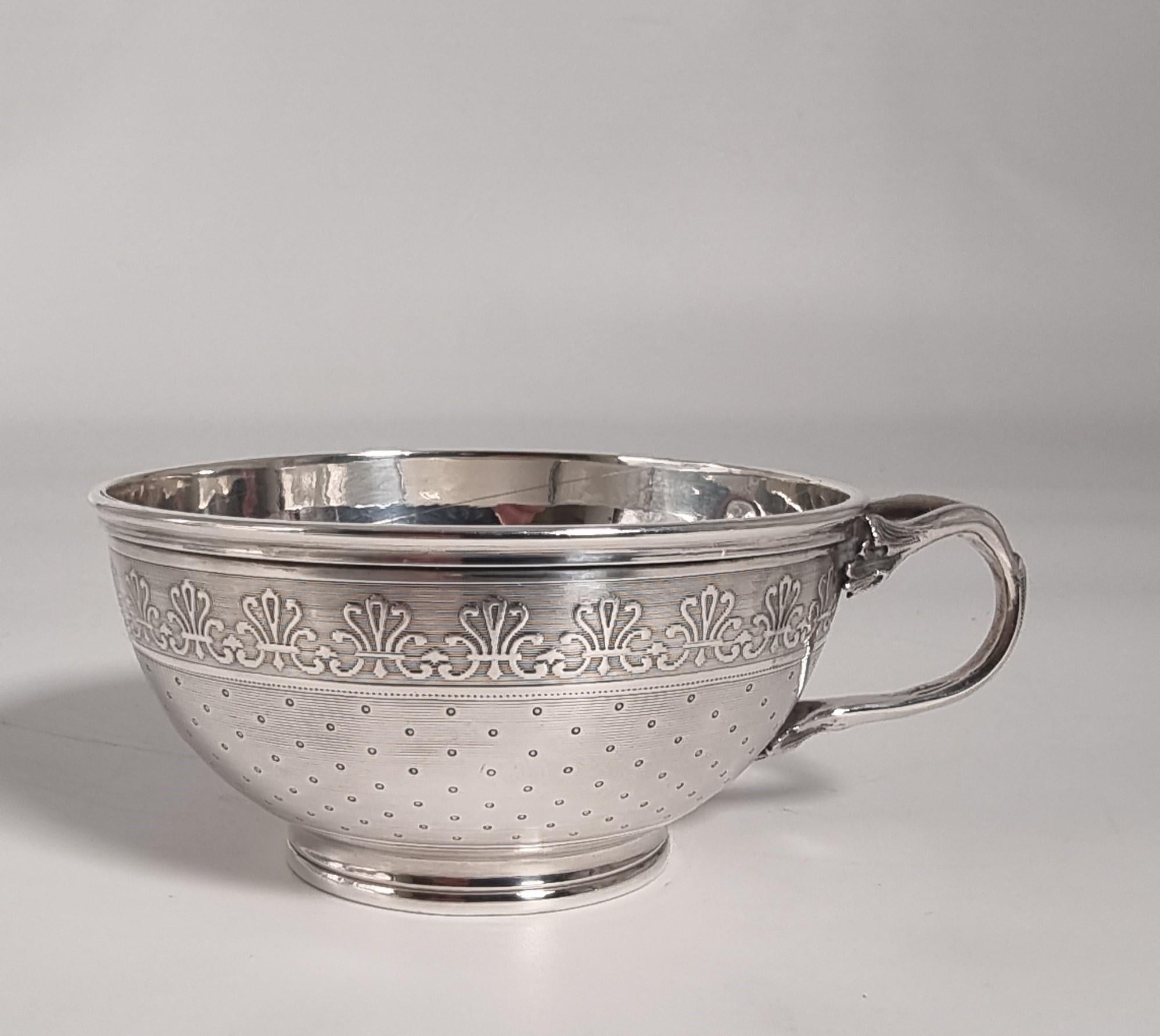 Taza y platillo de té o café de plata francesa antigua, hacia 1860 siglo XIX en venta