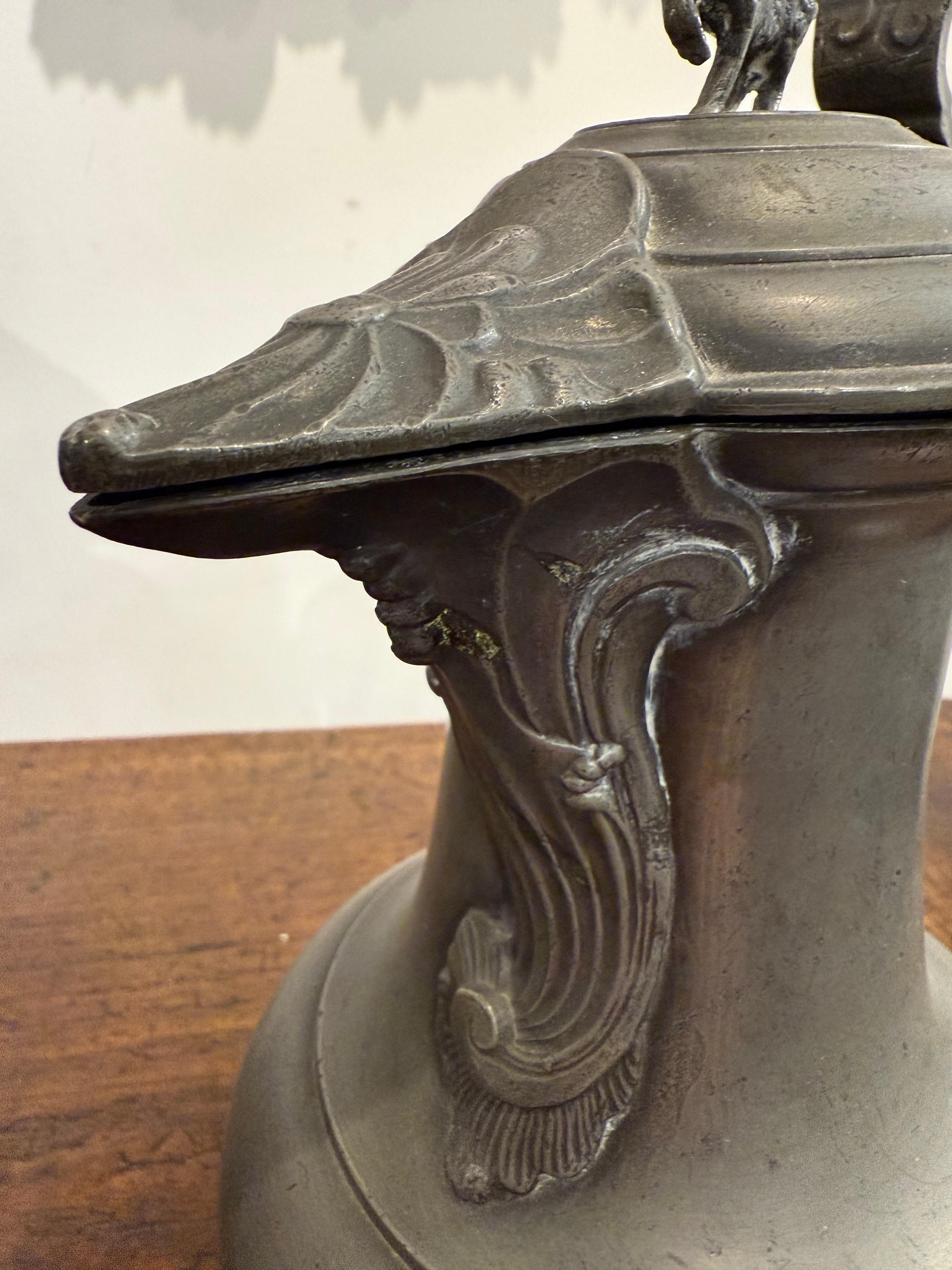 Antico vaso tedesco in peltro inciso, XVIII secolo in vendita 3