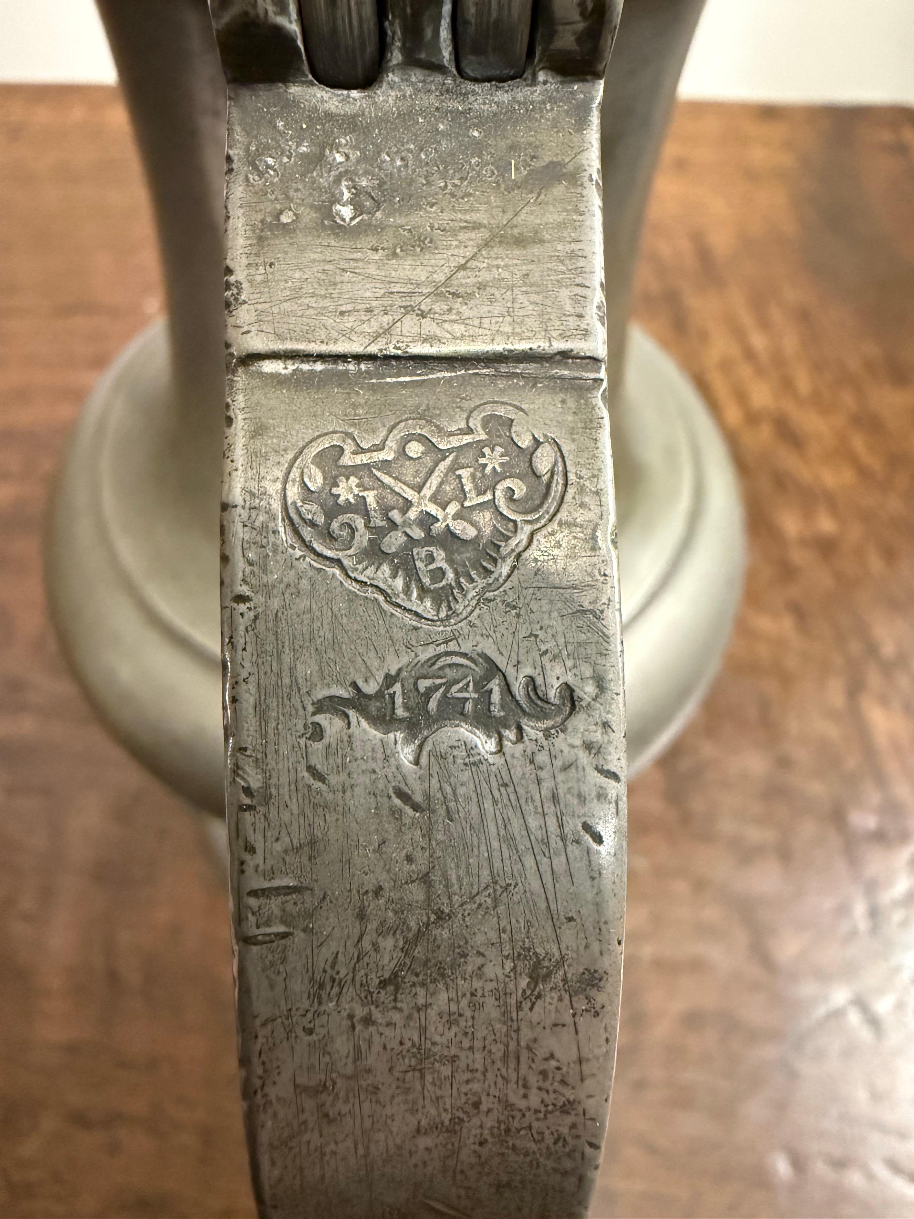 Antico vaso tedesco in peltro inciso, XVIII secolo in vendita 6