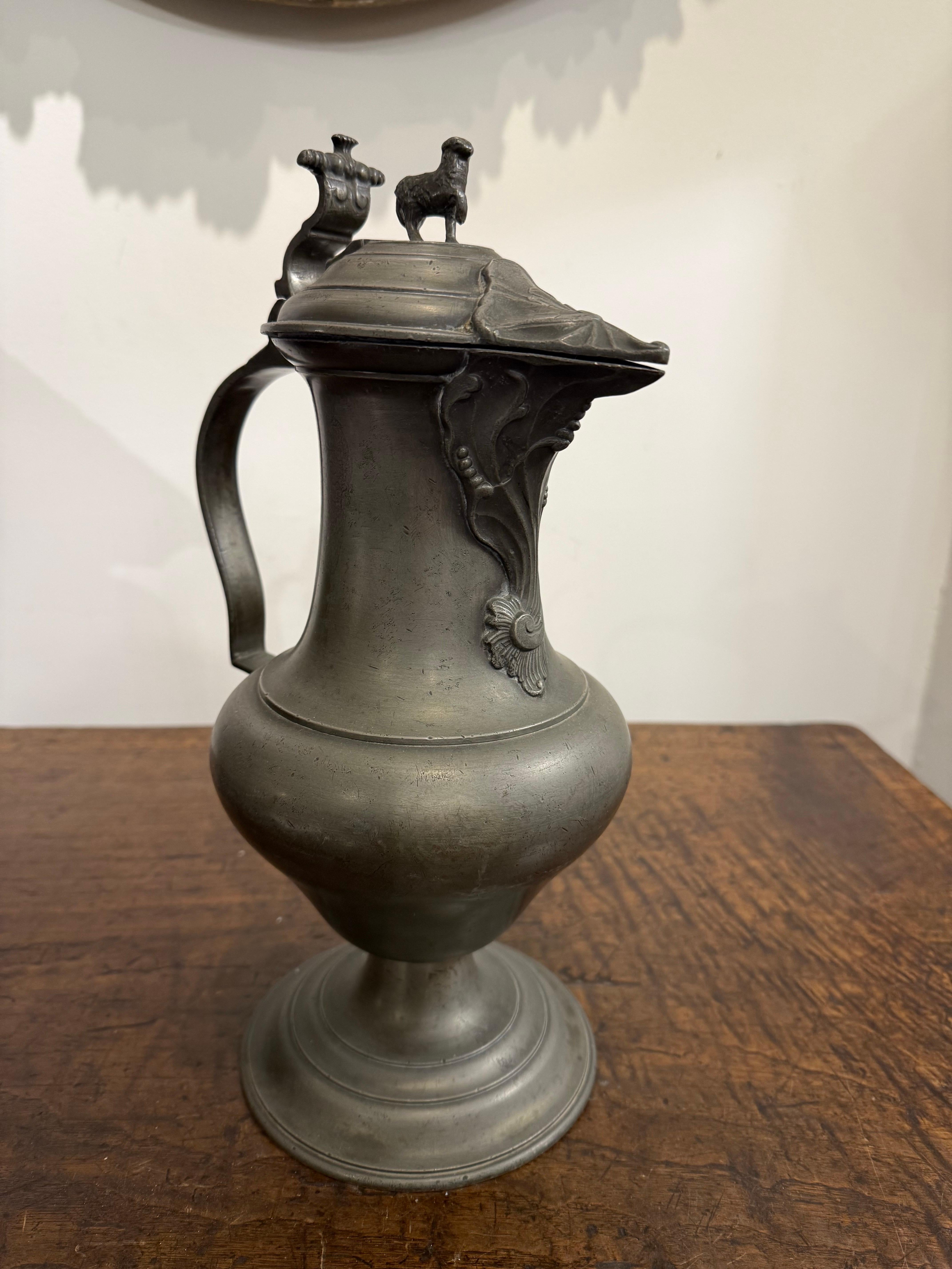 Peltro Antico vaso tedesco in peltro inciso, XVIII secolo in vendita