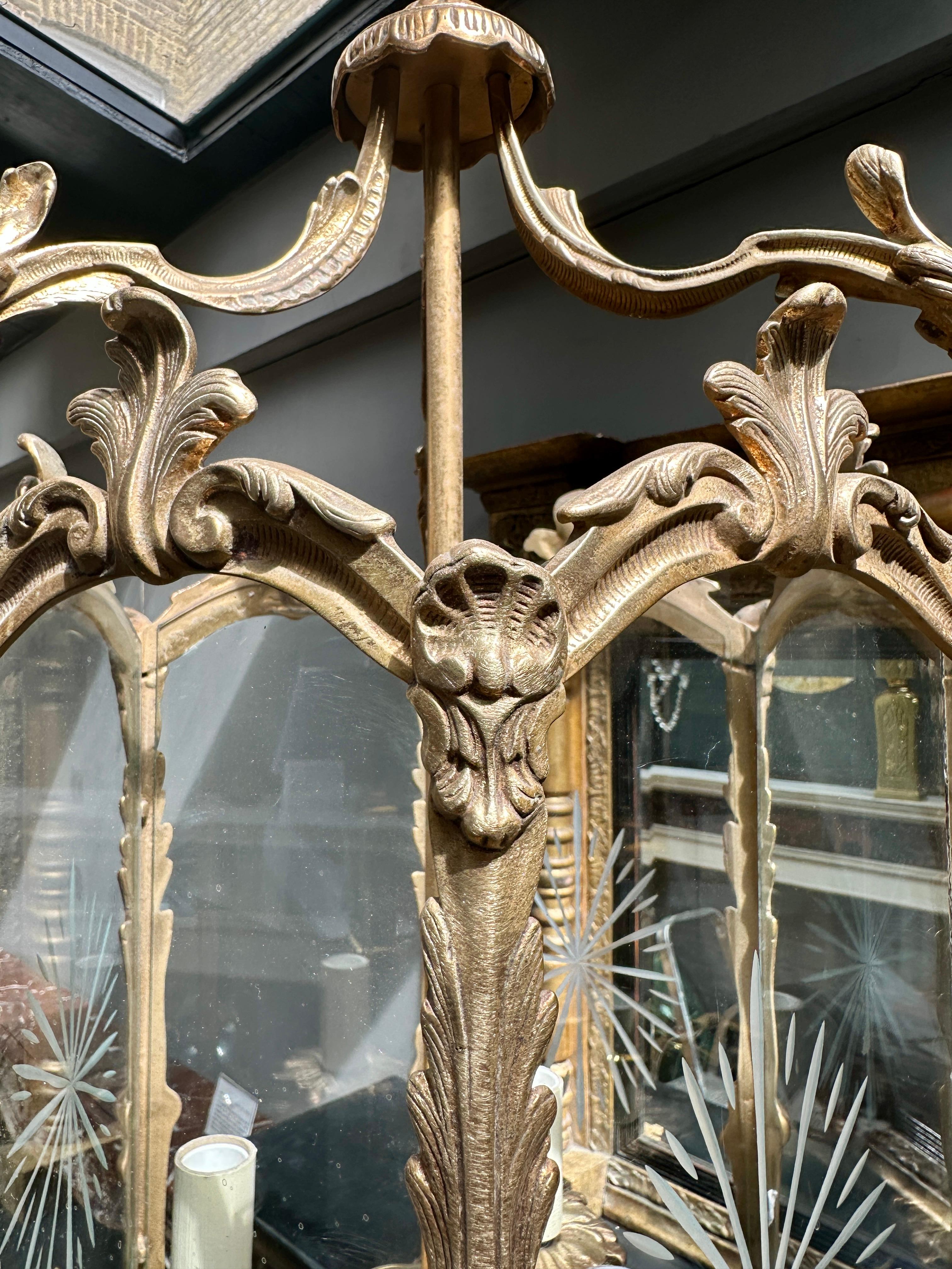 Ancien bronze doré français  Lanterne Rococo en vente 3
