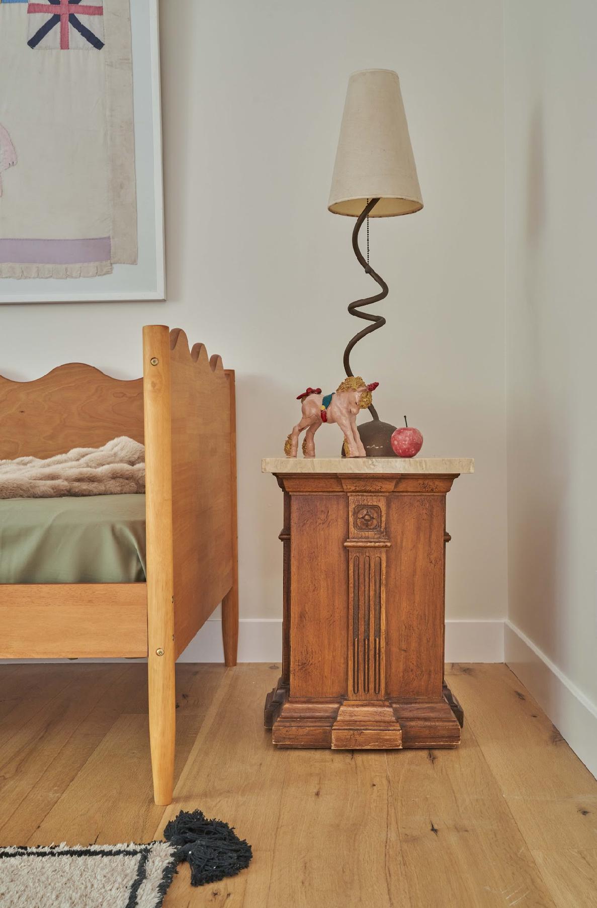 A rare craftsman pedestal or side table hand-carved from oak wood and with marble top, early 20th century. The top can be removed for easier storage and transport. 