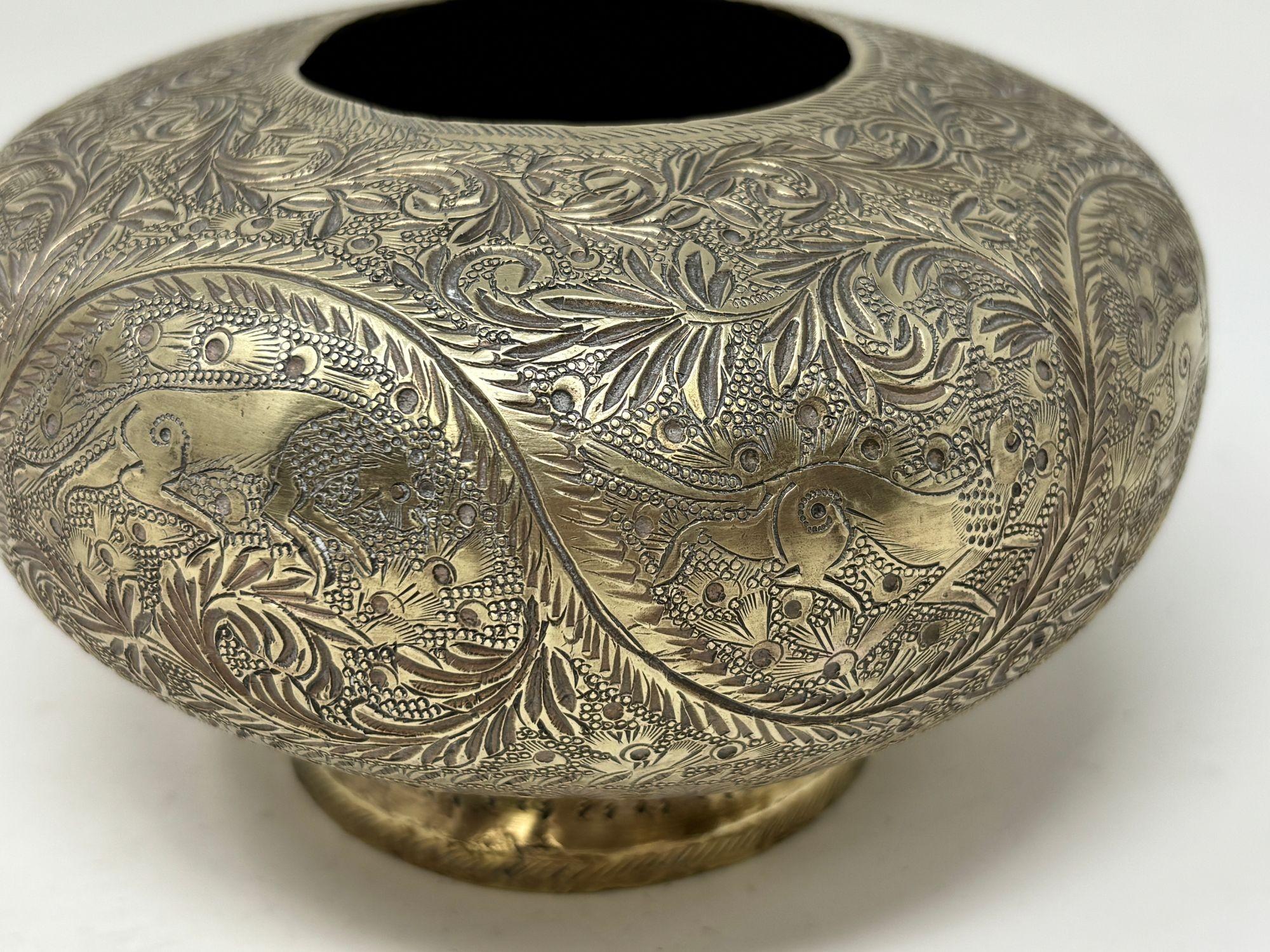 An antique Hand-Chiseled Indo-Persian Brass Bowl For Sale 7