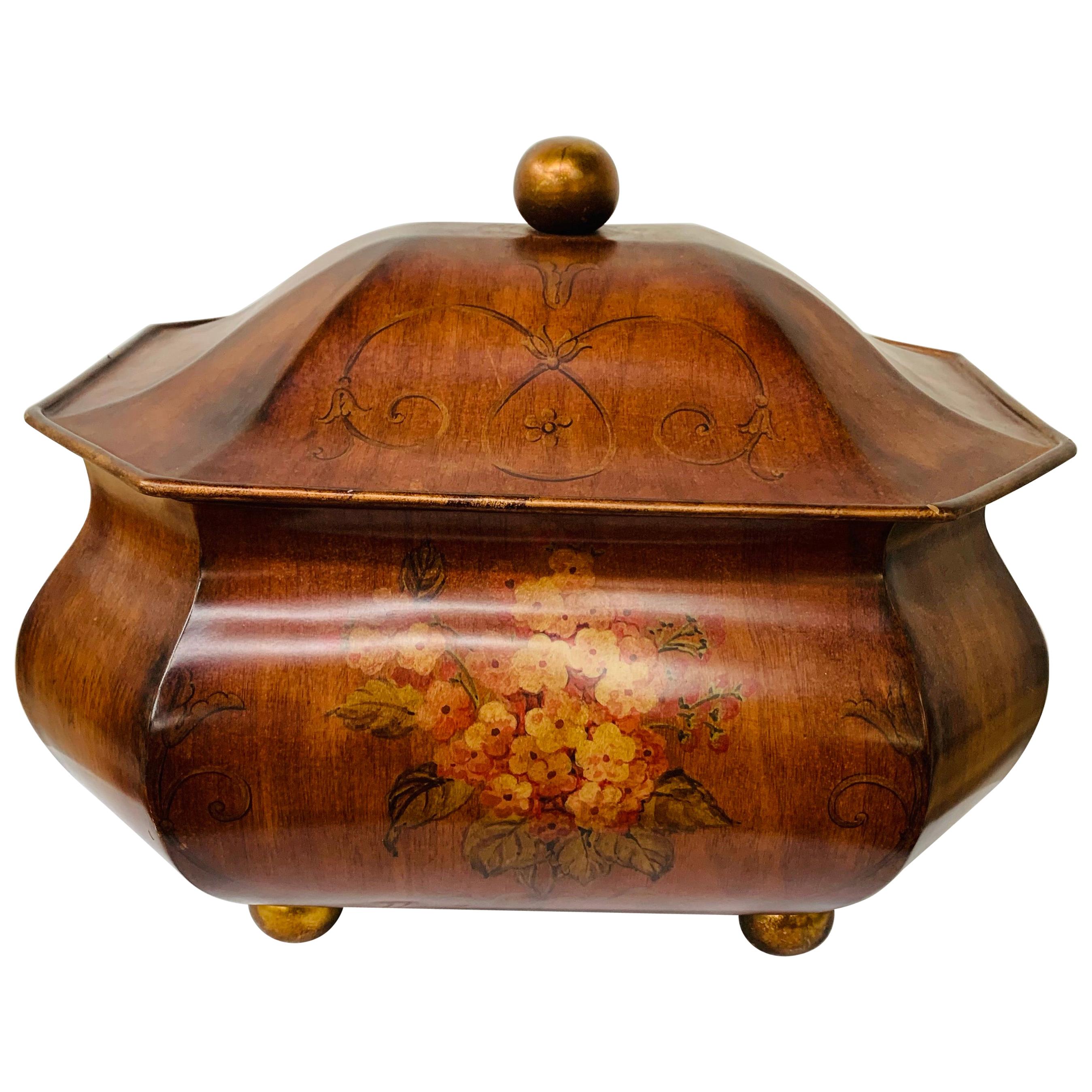 Ancienne commode ou coffre en métal marron peint à la main avec motif floral 