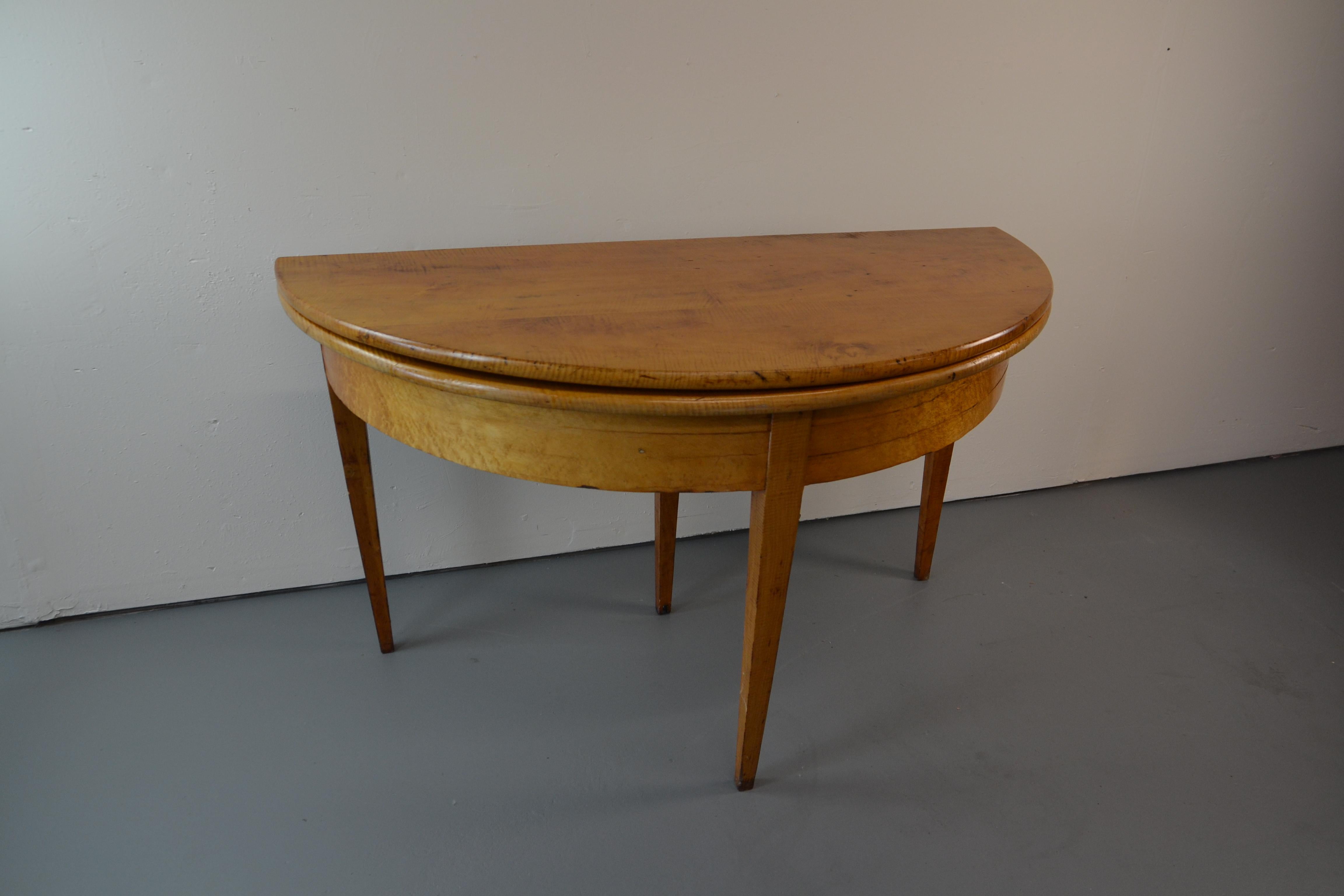 XVIIIe siècle et antérieur Table à cartes ancienne Hepplewhite Demi Lune/Table à cartes, vers 1800