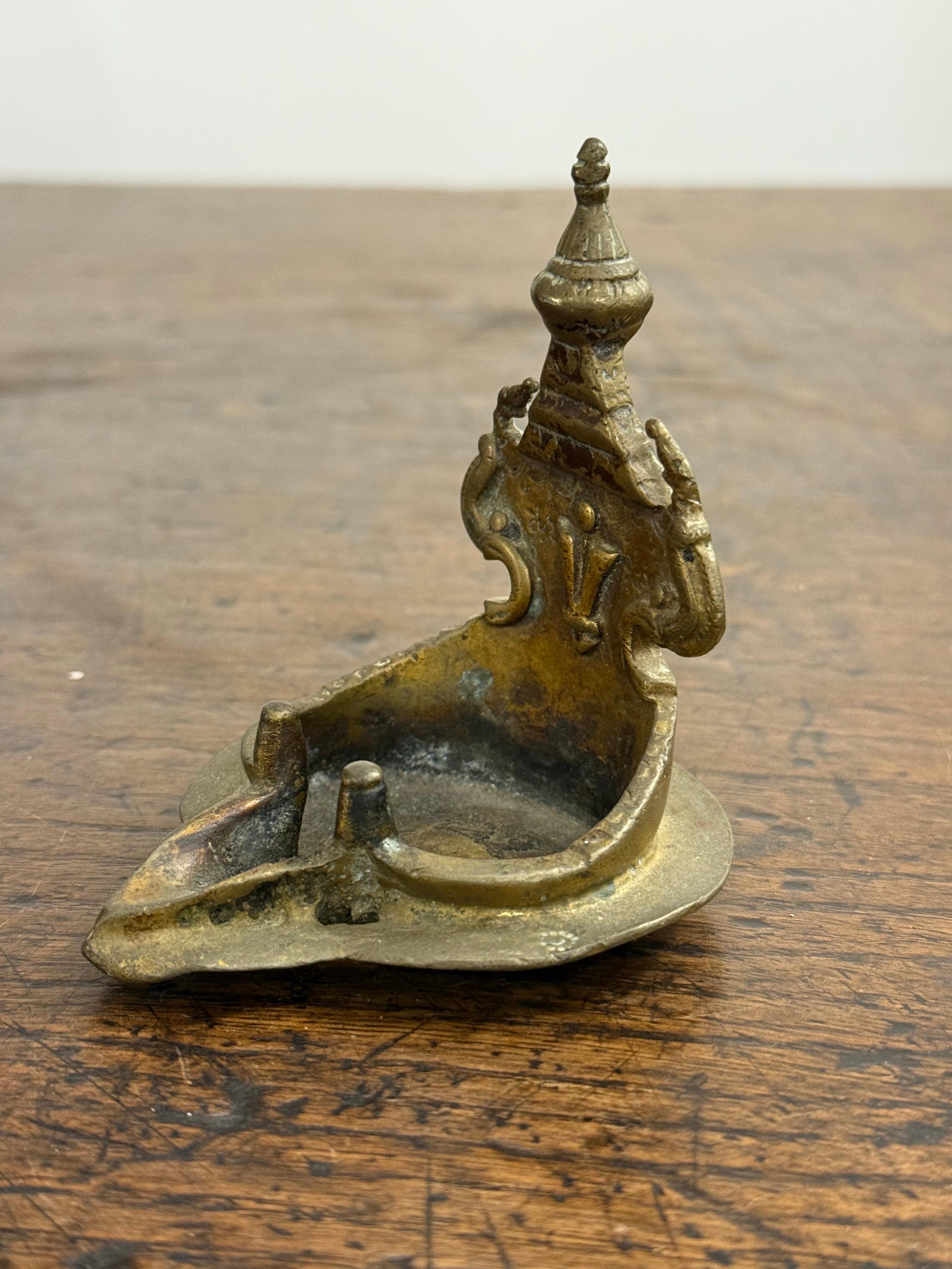 Antica lampada Shiva indiana in bronzo, XIX secolo in vendita 1