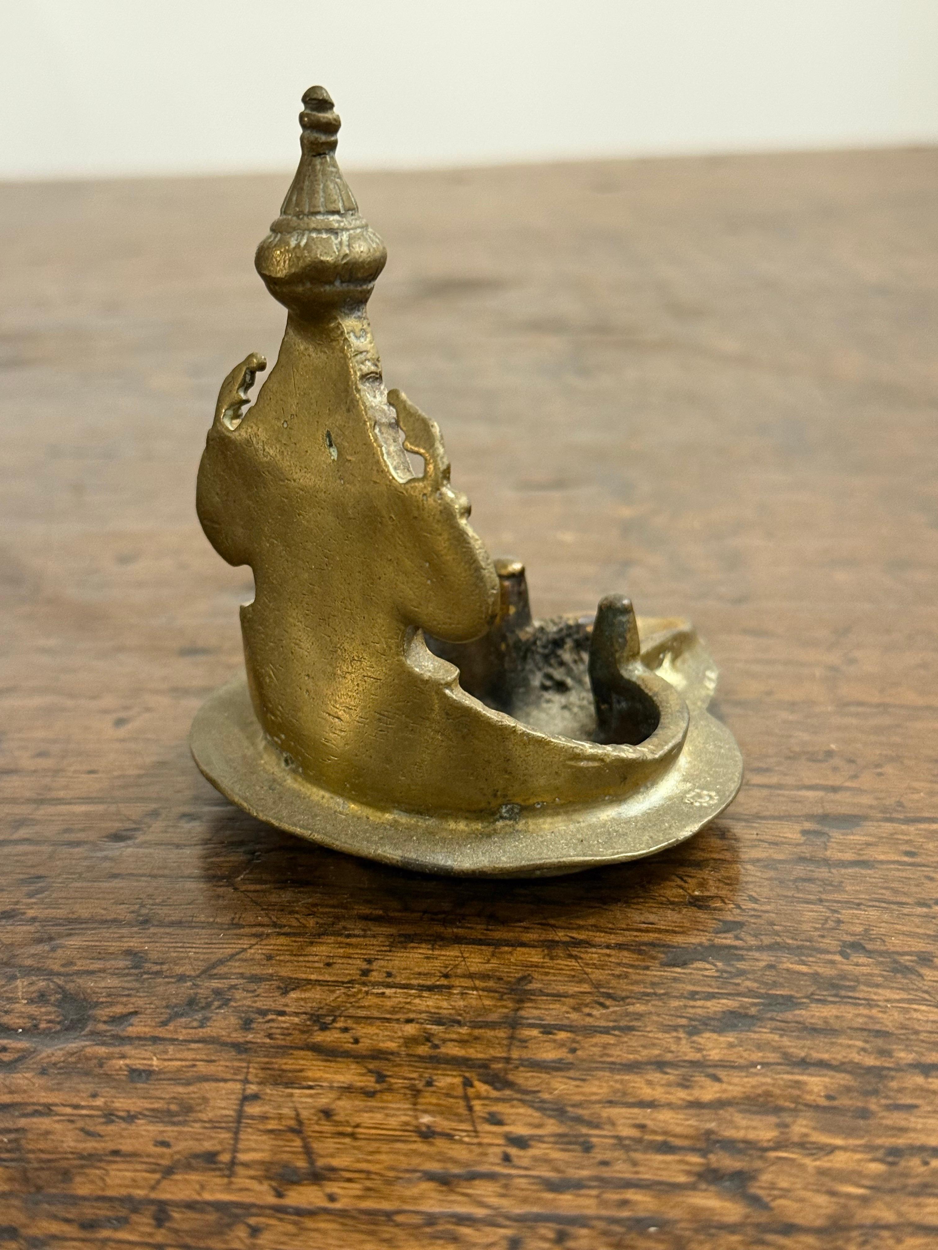 Antica lampada Shiva indiana in bronzo, XIX secolo in vendita 2