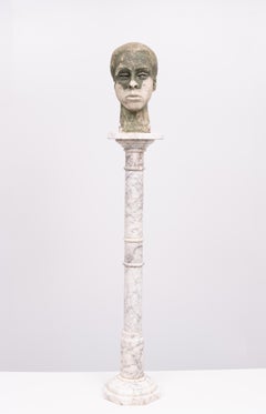 Un antiguo pedestal italiano de alabastro torneado en forma de anillo  siglo XIX