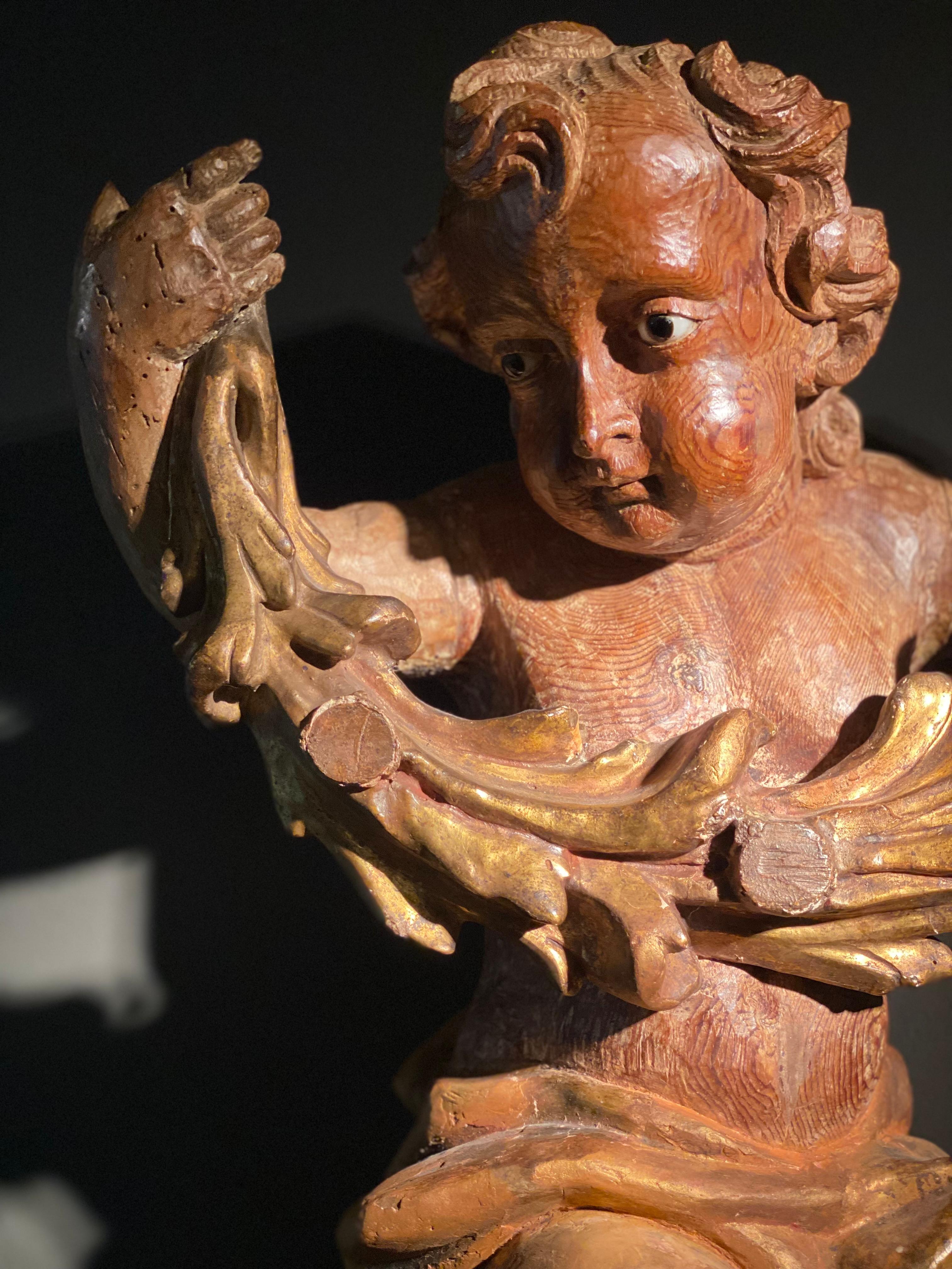 XVIIIe siècle et antérieur Ancien Putto italien en bois en vente