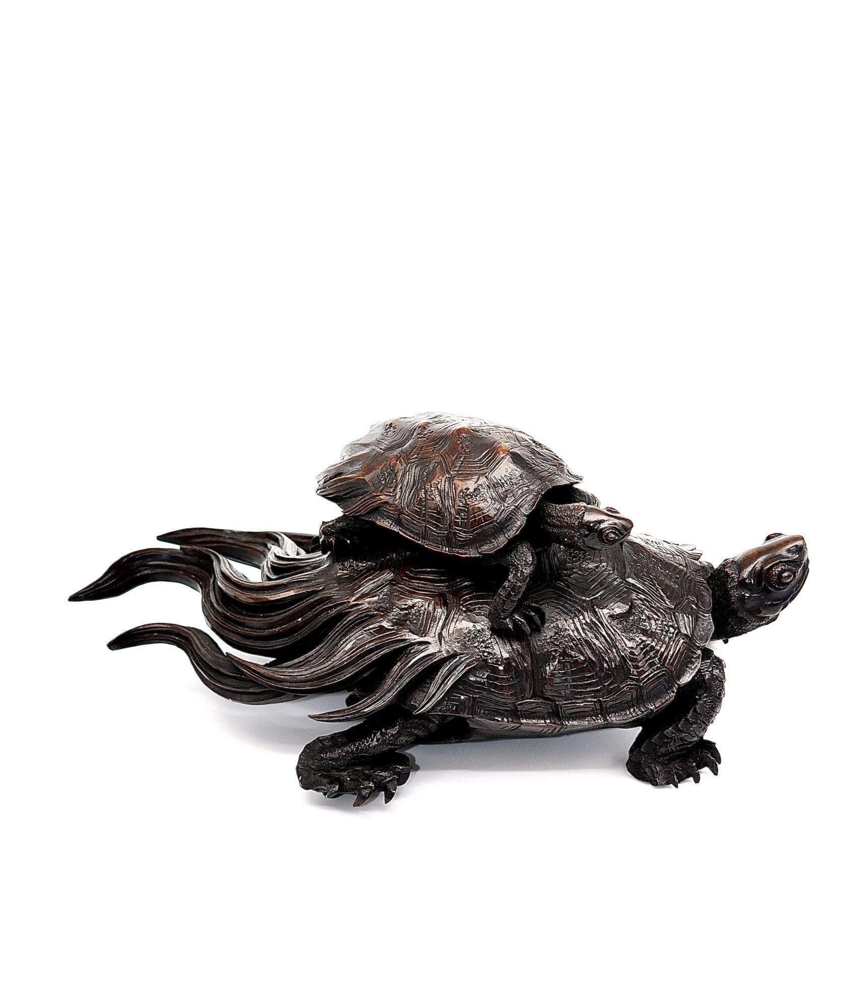 18th Century Antique Japanese Wood Carving of Two Minogames 'Mythological Turtle', 18th C For Sale