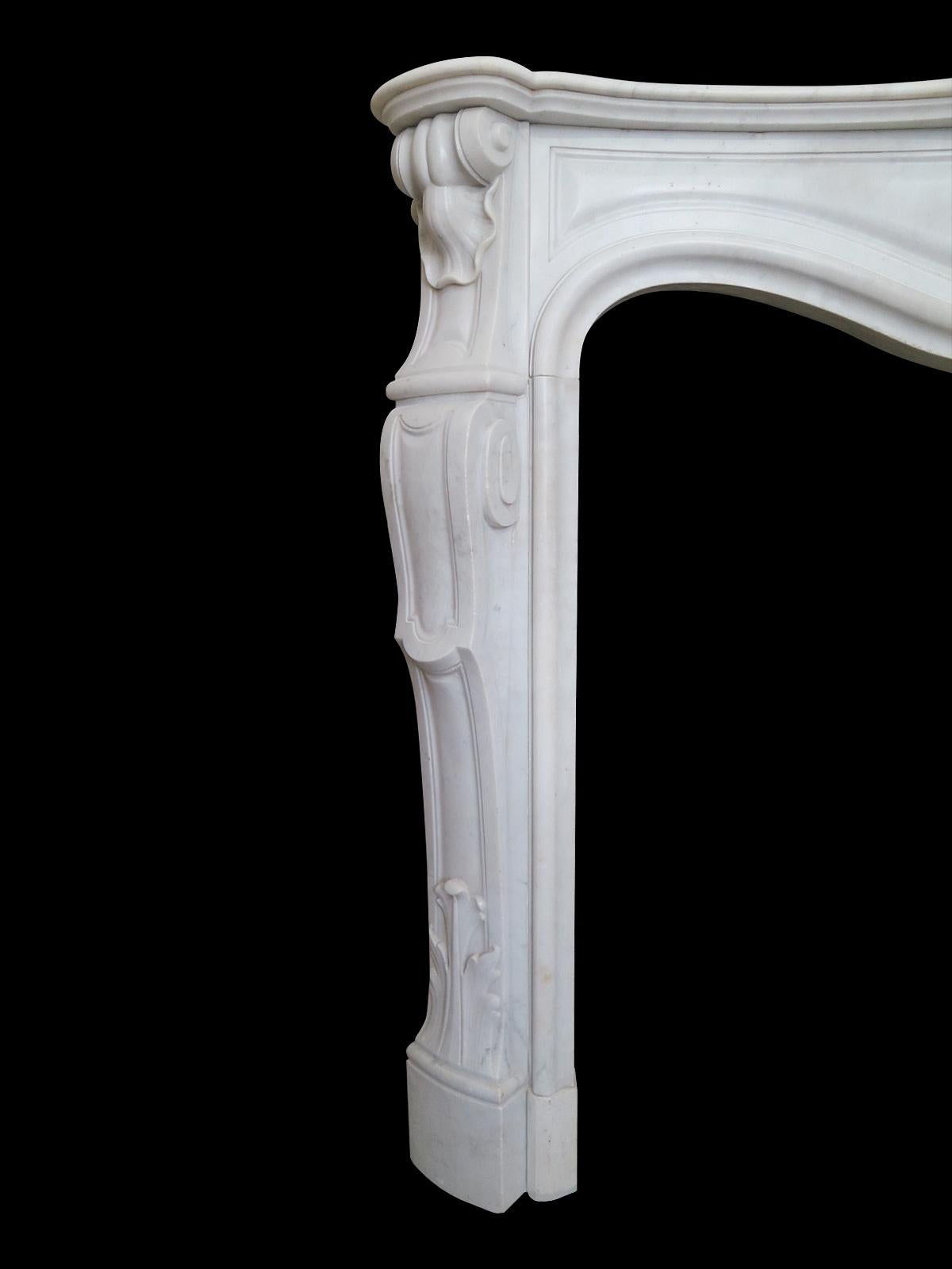 Antique French Louis XV Carrara Marble Fireplace Mantel In Good Condition In London, GB
