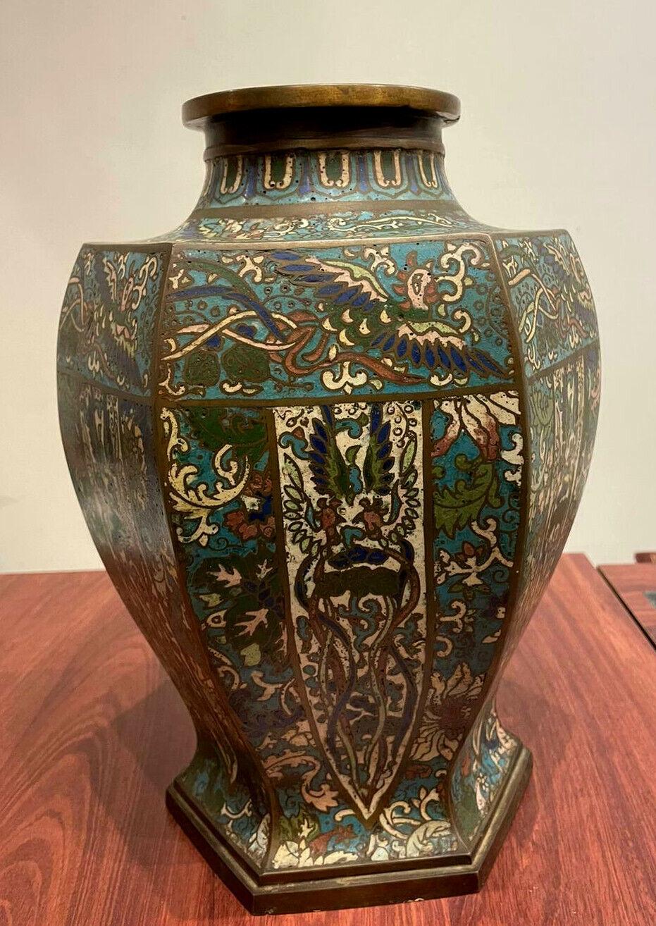 An Antique mid XIXc Chinese Cloisonne Enamel & Bronze Vase. Phoenixes & Cranes. In Excellent Condition For Sale In MELBOURNE, AU