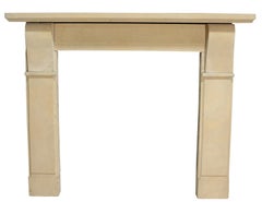 Camino antico in pietra arenaria chiara