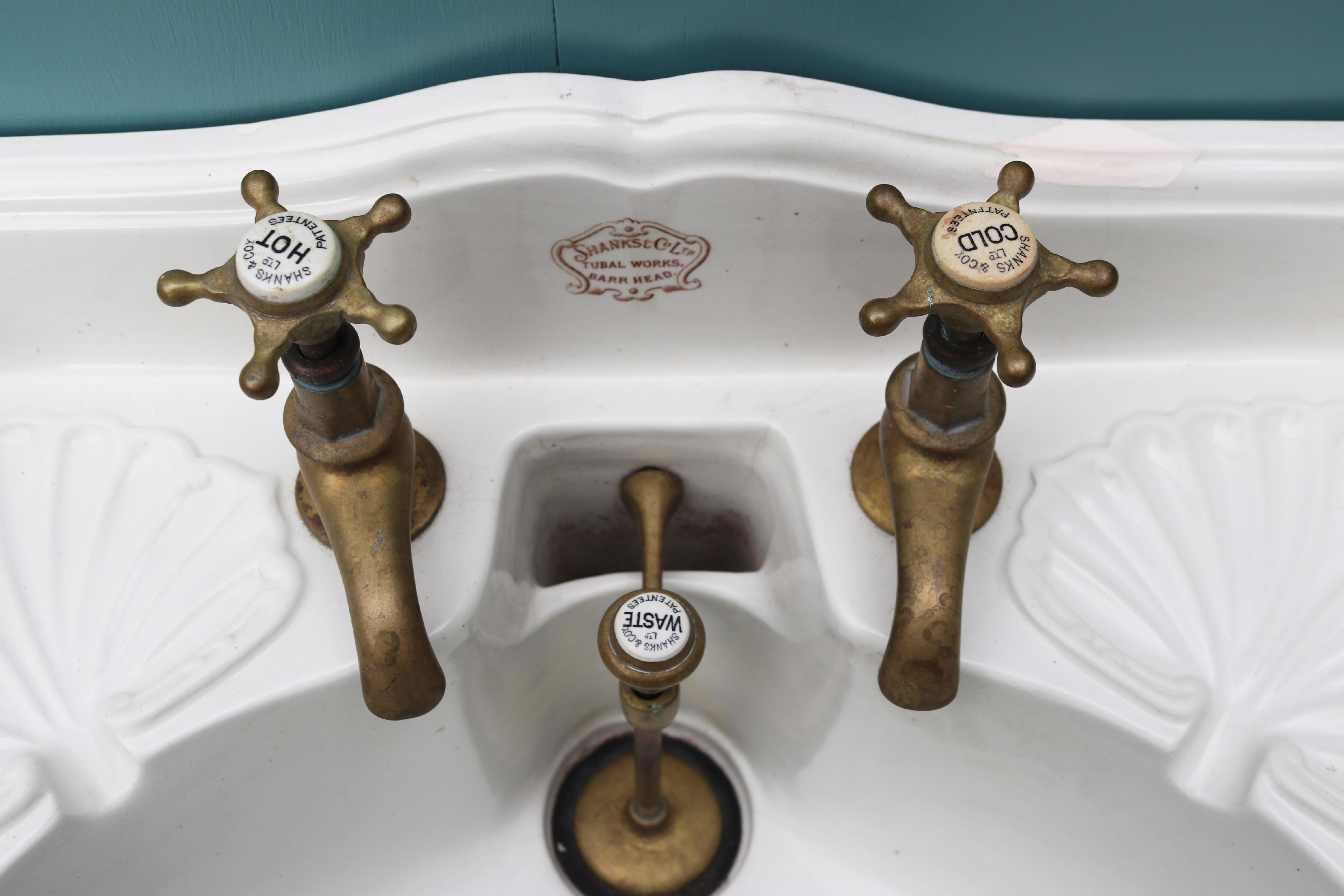 English Antique ‘Shanks & Co.’ Wash Basin or Sink