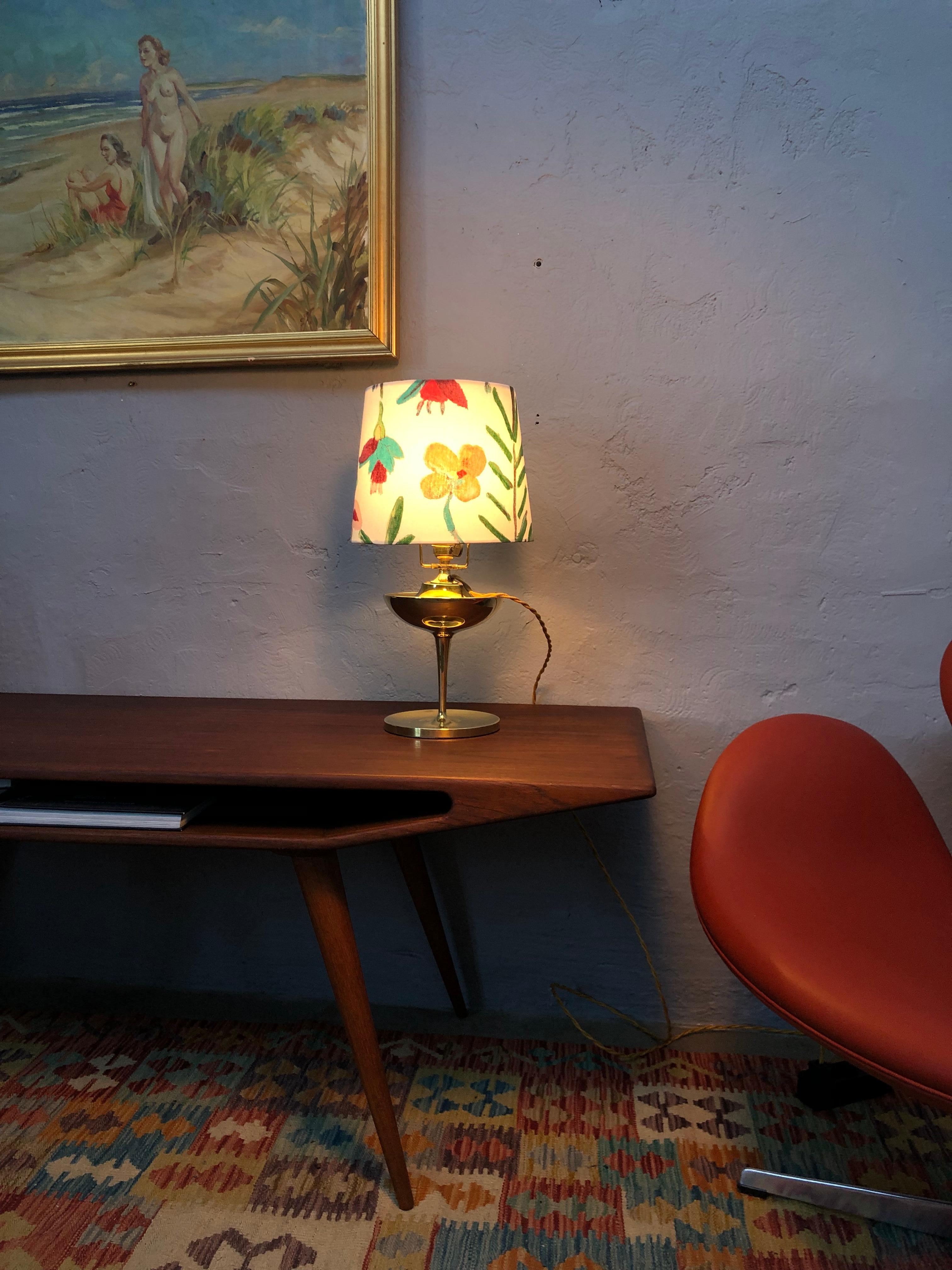 Eine antike schwedische Messing-Öllampe von Böhlmarks aus Stockholm im Angebot 6