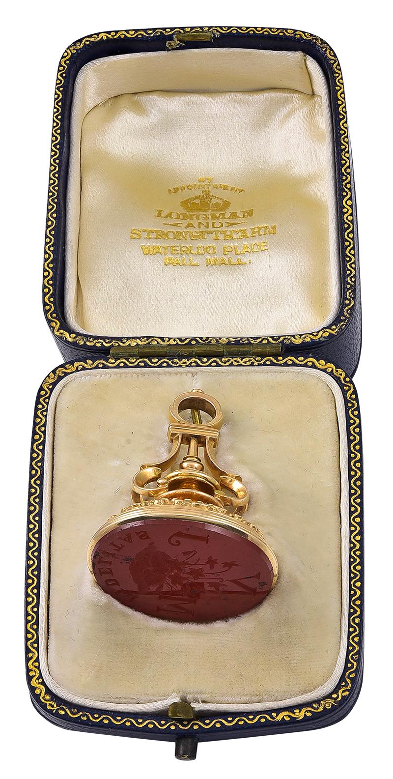 Women's or Men's Antique Victorian 18 Karat Gold and Carnelian Intaglio Fob Seal For Sale