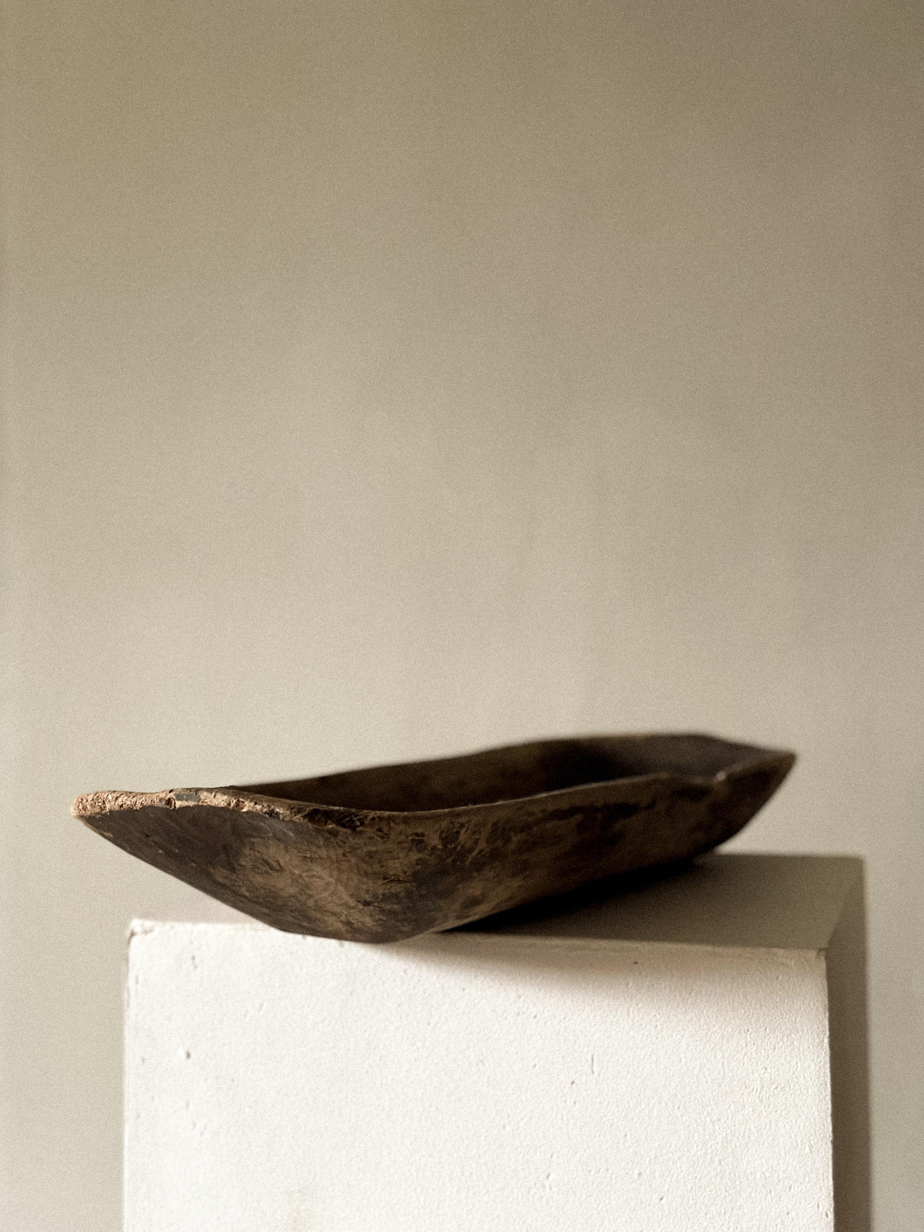 An Antique Wabi Sabi Wooden Tray, Scandinavia c. 1800s For Sale 1