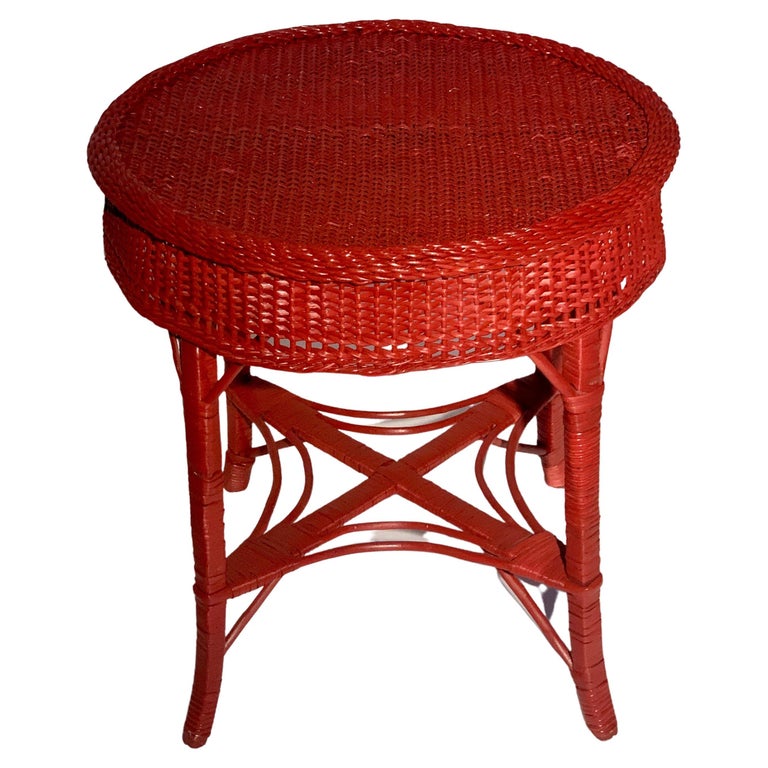 Antique Wicker Round Lamp Table For Sale at 1stDibs
