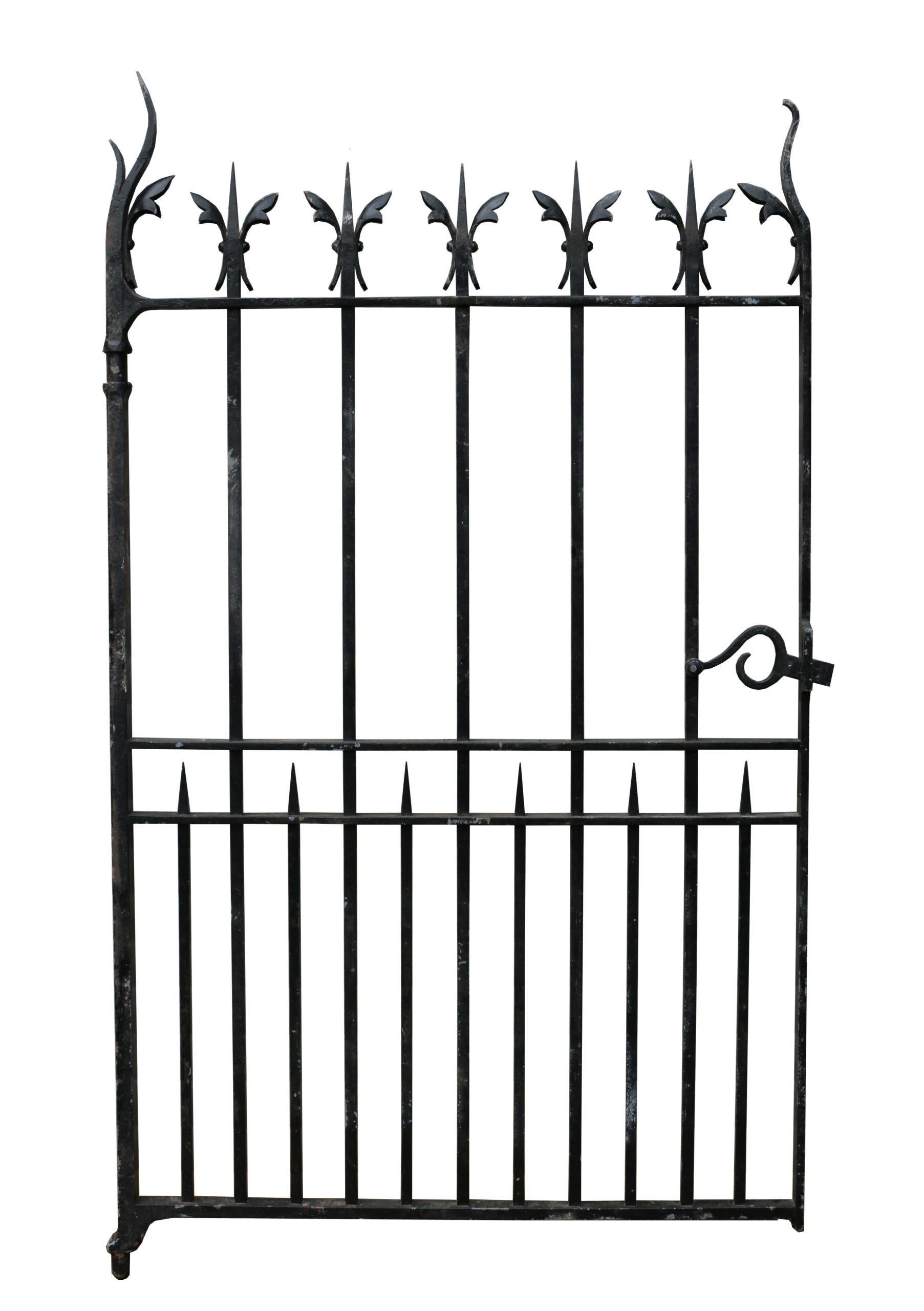 Antique Wrought Iron Gate In Good Condition In Wormelow, Herefordshire