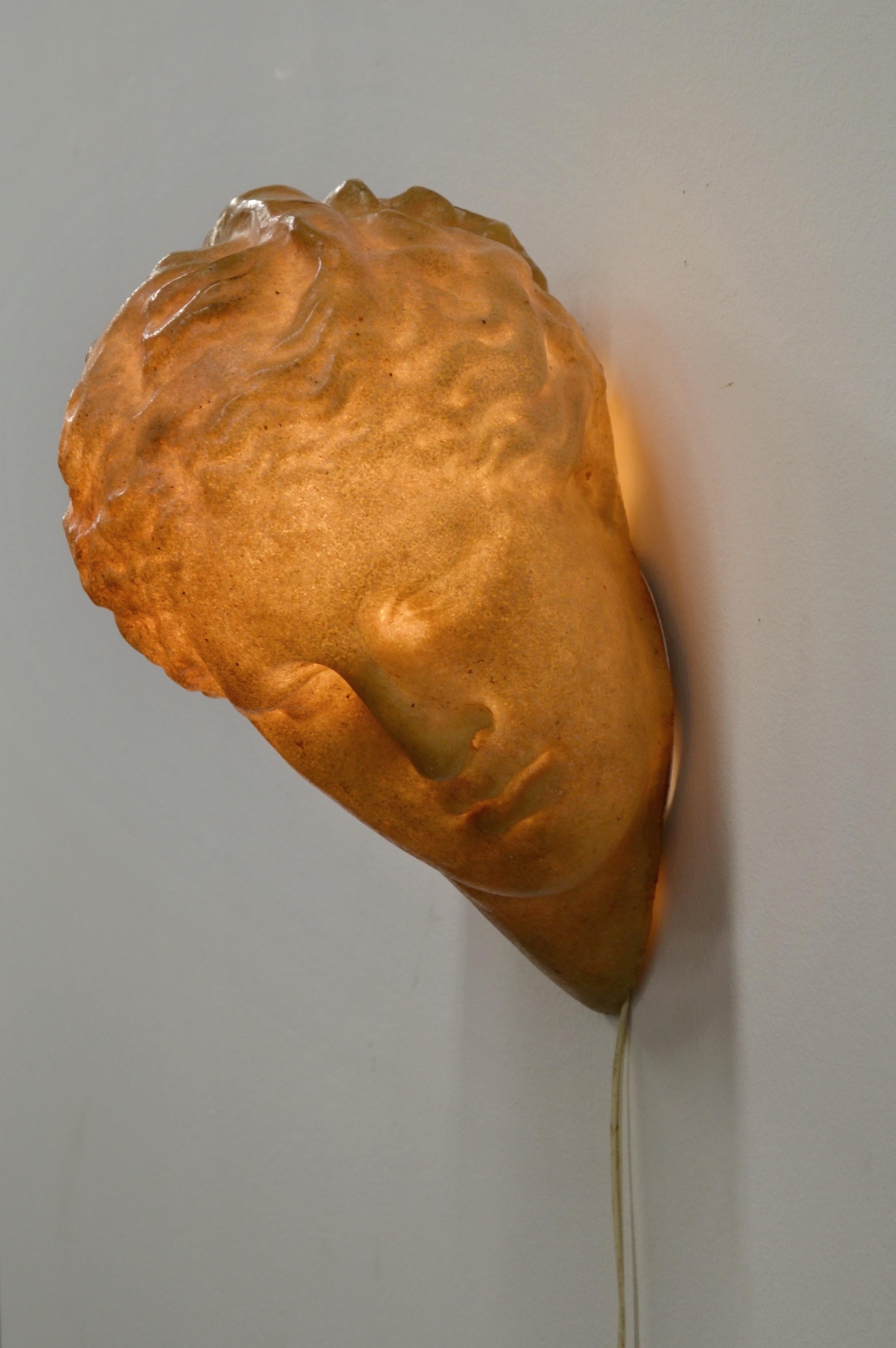 An Aphrodite wall lamp by André Cazenave for Atelier A - France 1970 (Ende des 20. Jahrhunderts) im Angebot