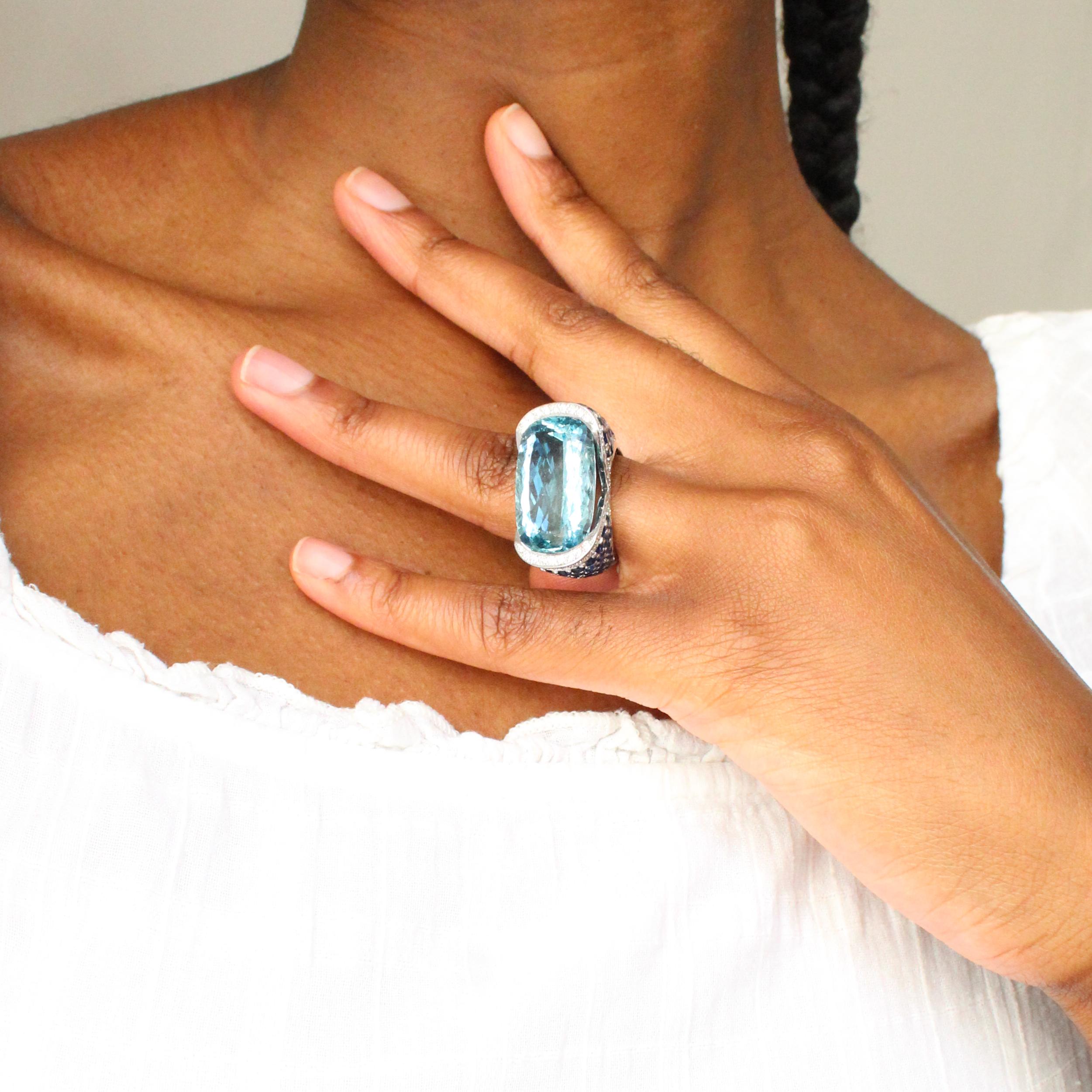 Aquamarine, Diamond & Sapphire Cocktail Ring In Good Condition In London, GB