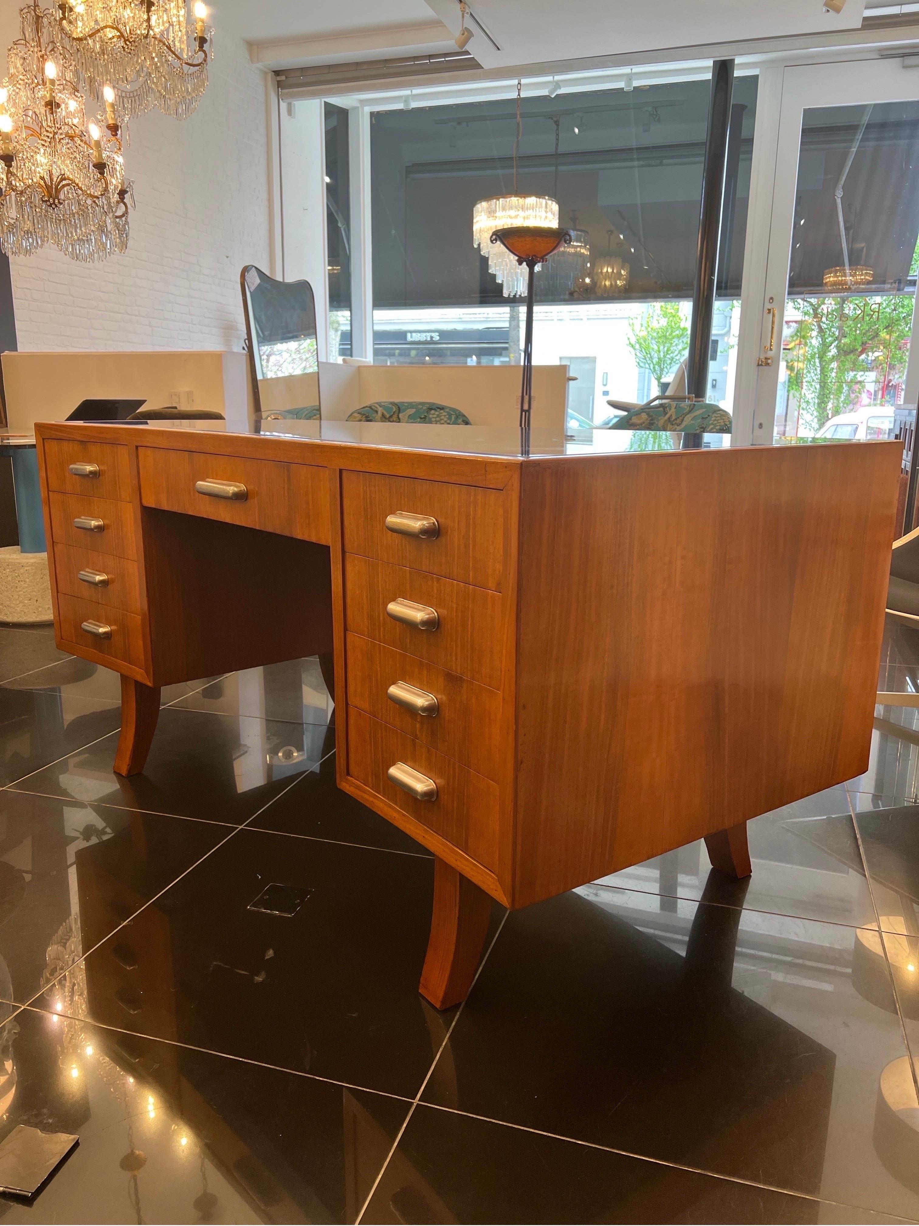 An architectural Italian curved desk  For Sale 4