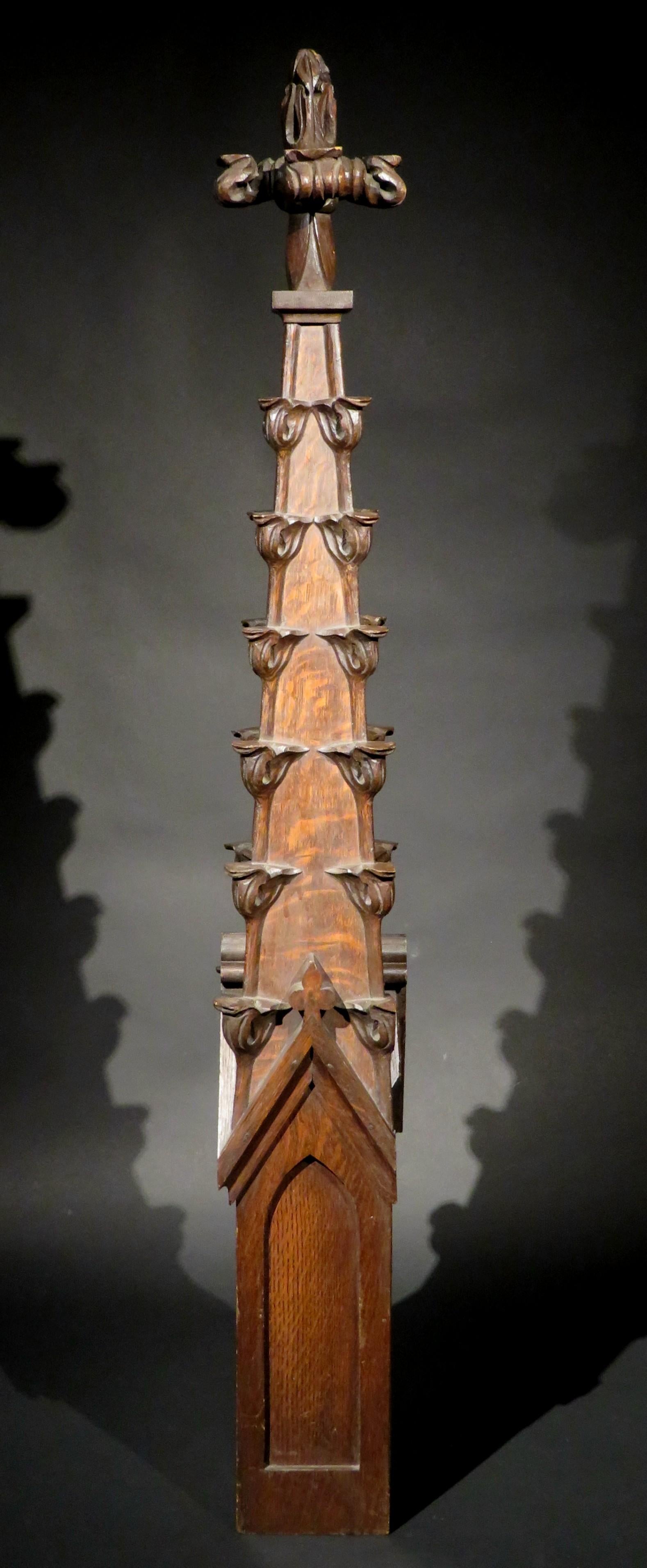 Français Modèle architectural d'un pinacle ou d'une flèche gothique, France Vers 1900