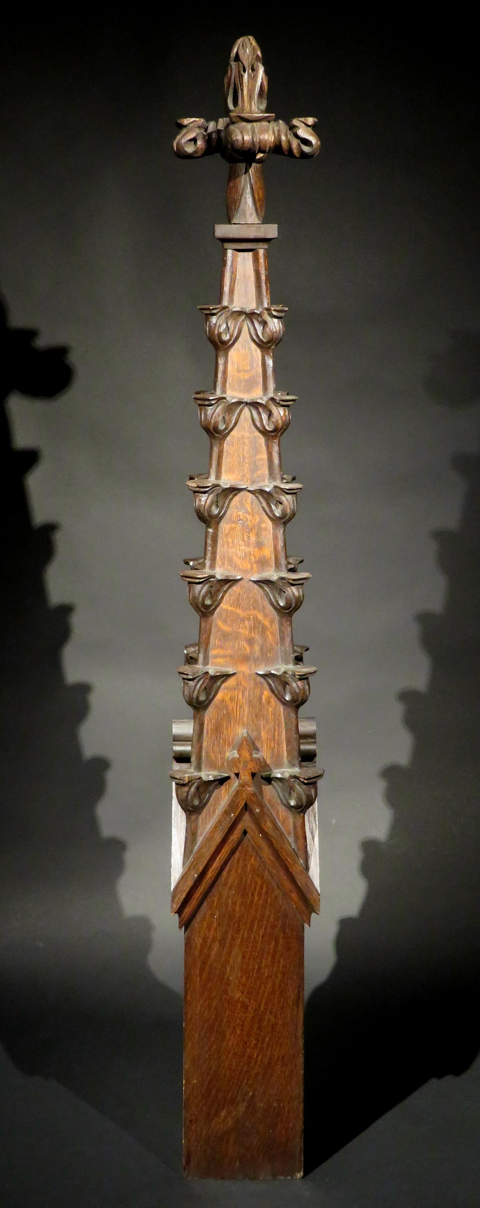 Modèle architectural d'un pinacle ou d'une flèche gothique, France Vers 1900 Bon état à Ottawa, Ontario