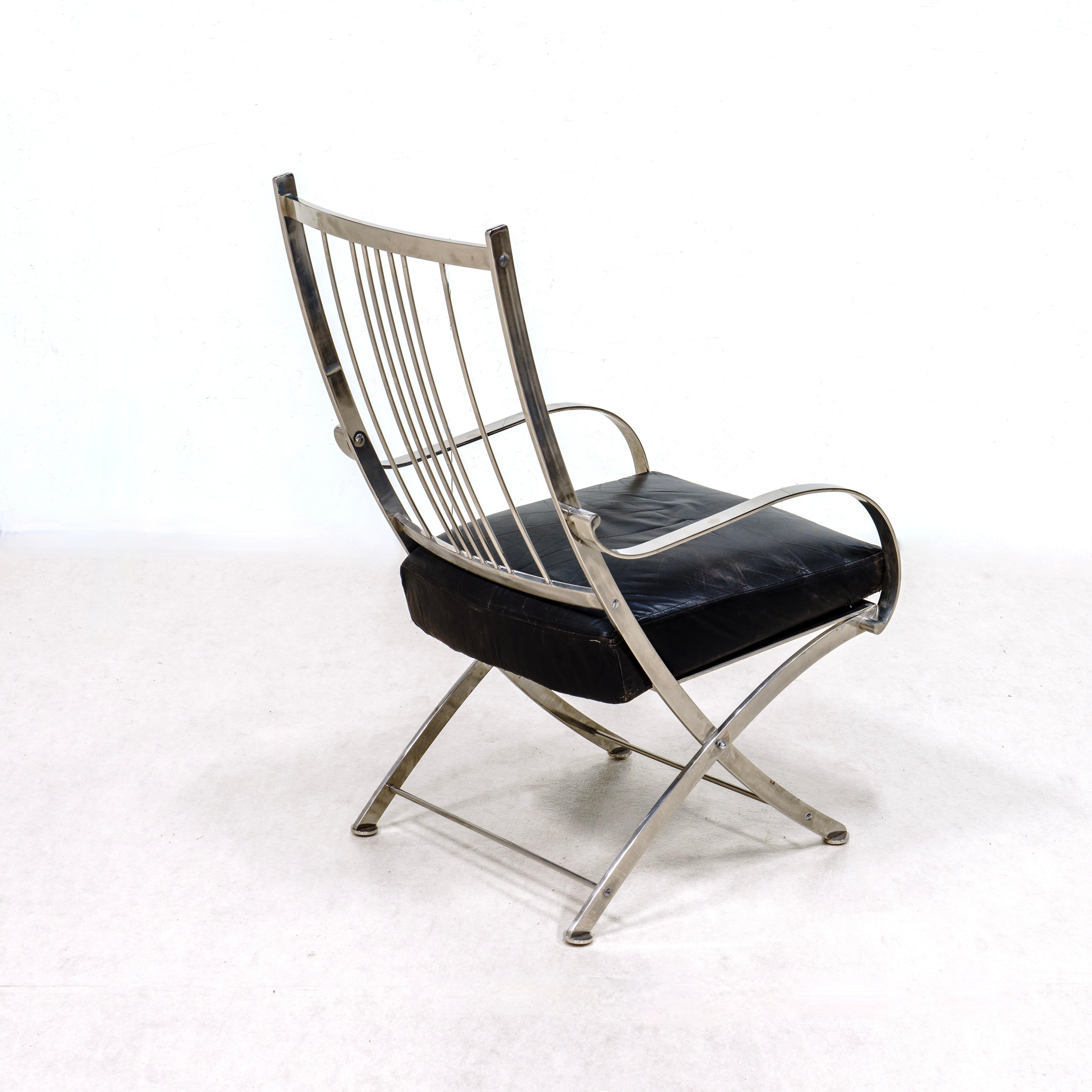 French An armchair and its ottoman. Maison Jansen , France, 1980s For Sale