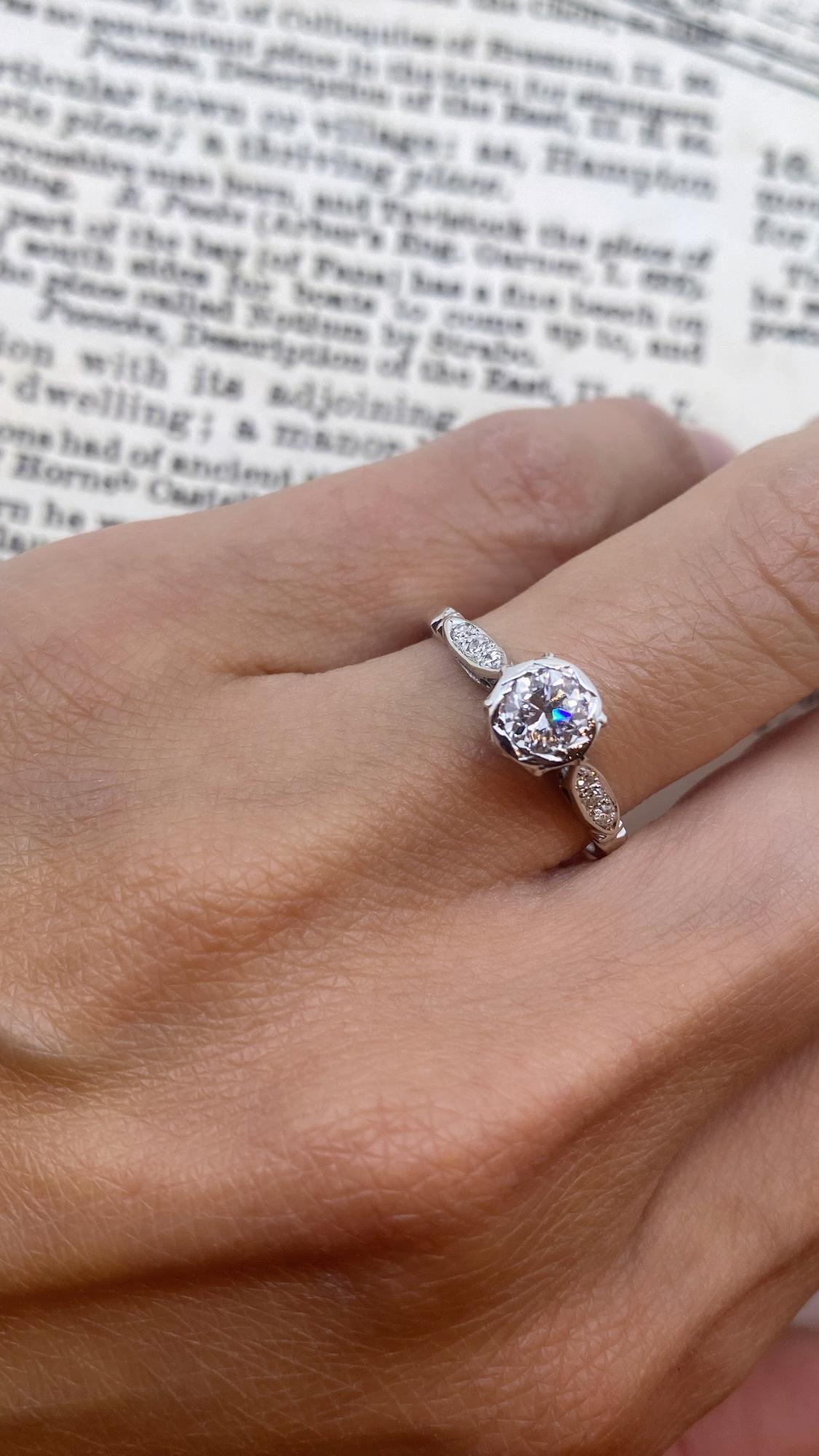 An Art-Deco 0.65ct Old European Cut Diamond Solitaire 18K Gold & Platinum Ring In Excellent Condition For Sale In MELBOURNE, AU