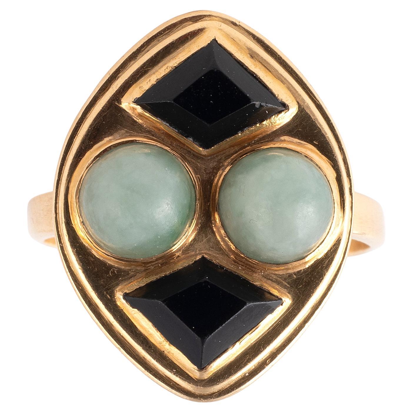 An Art Deco' 18kt Gold Onyx And Jade Set By RENE FOY für Damen oder Herren im Angebot