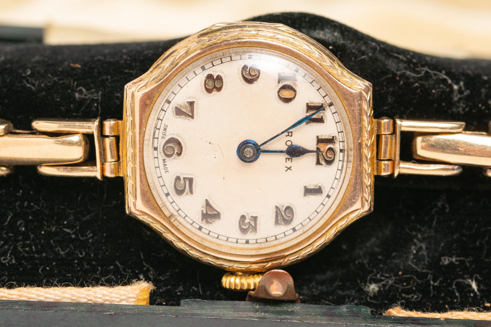 An Art Deco 9ct Gold Ladies Rolex Wristwatch In Good Condition In Portland, England
