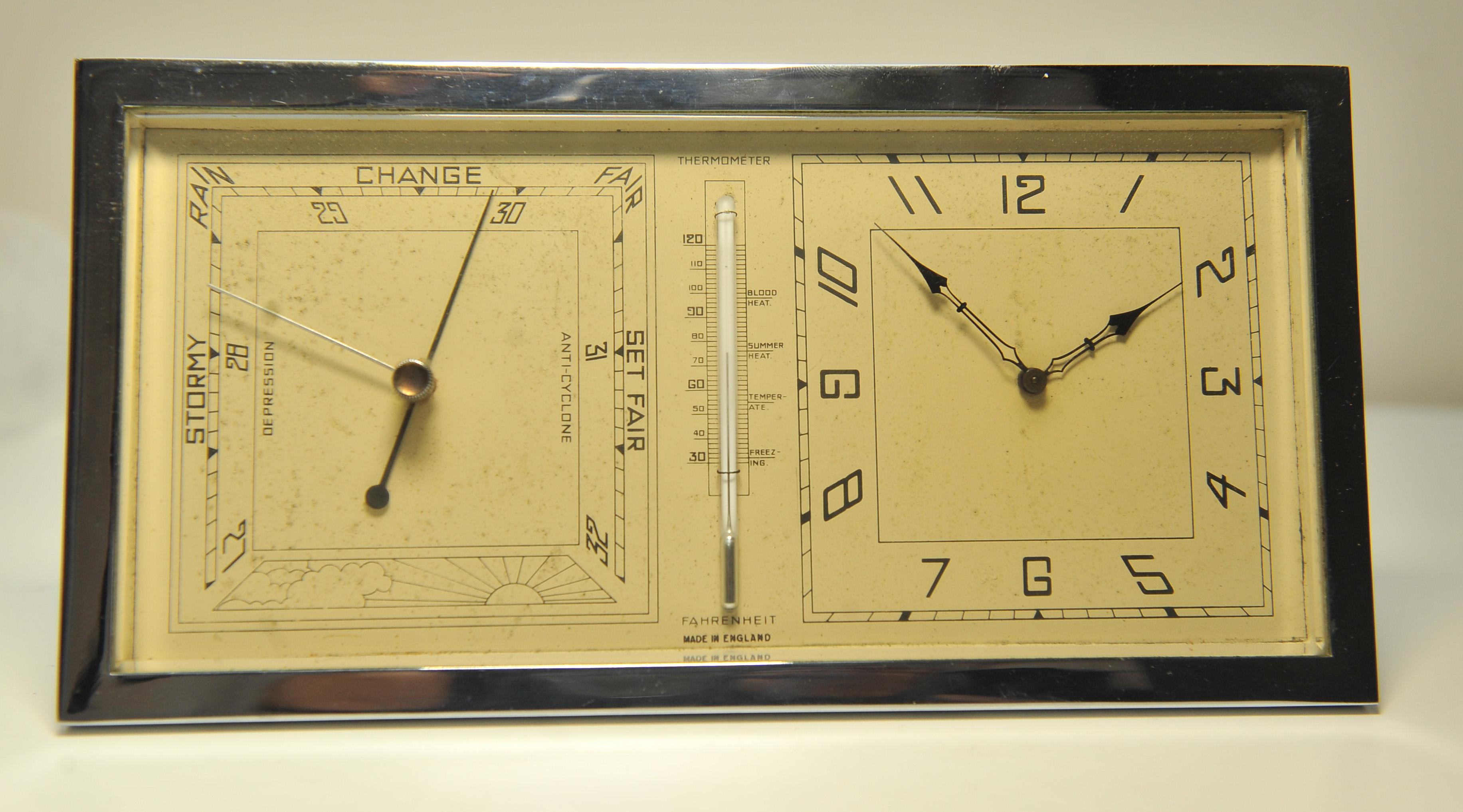 Grande horloge de bureau Art Dec chromée 8 jours avec jauge de température sur un Stand 1930s en vente 2