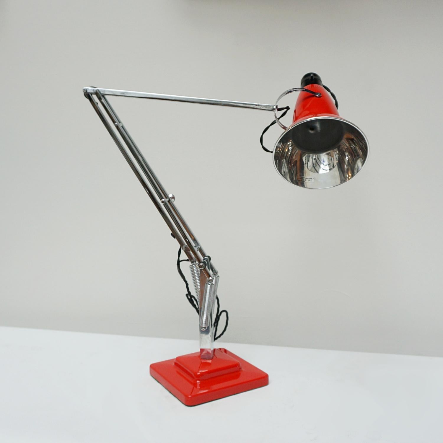 Mid-20th Century An Art Deco Anglepoise Desk Lamp By Herbert Terry & Sons