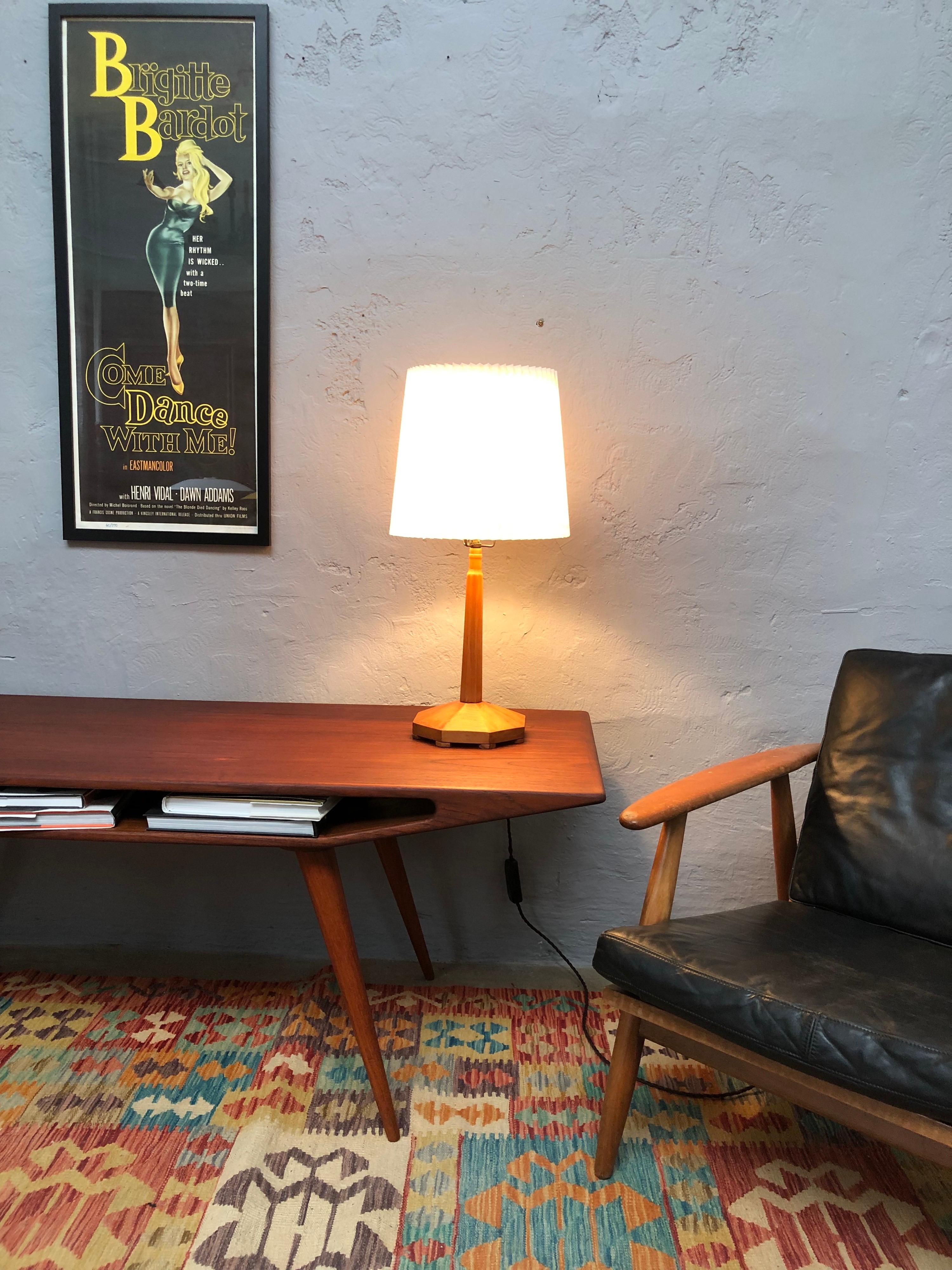 Lampe de table Art Déco faite à la main par un artisan en vente 3