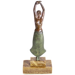 Sculpture en bronze Art Déco de Pierre Laurel représentant une danseuse:: vers 1925