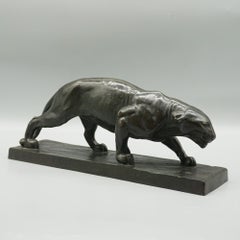 Scultura in bronzo Art Déco di Albert Wille Circa 1925 raffigurante una pantera che cammina