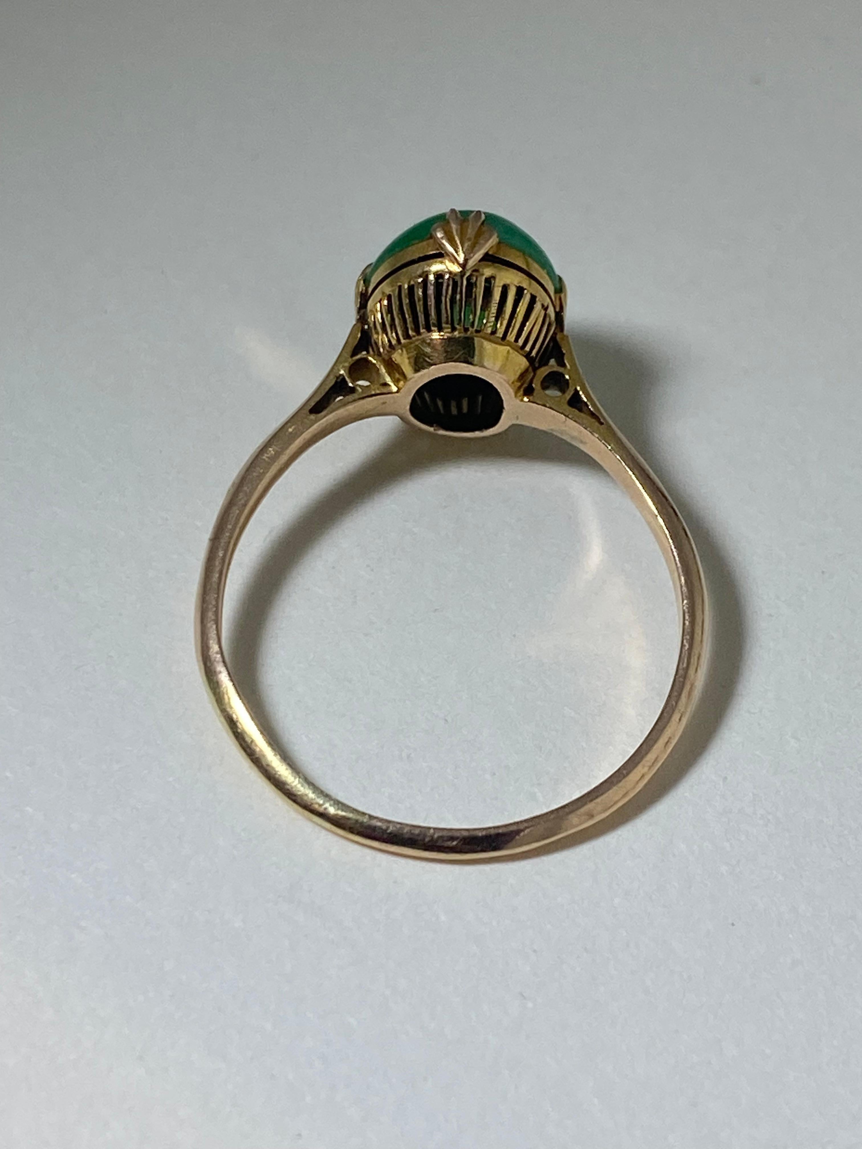 An Art-Deco c1930's Natural Top Quality Type A Jadeite Ring in 14K Yellow Gold. For Sale 1