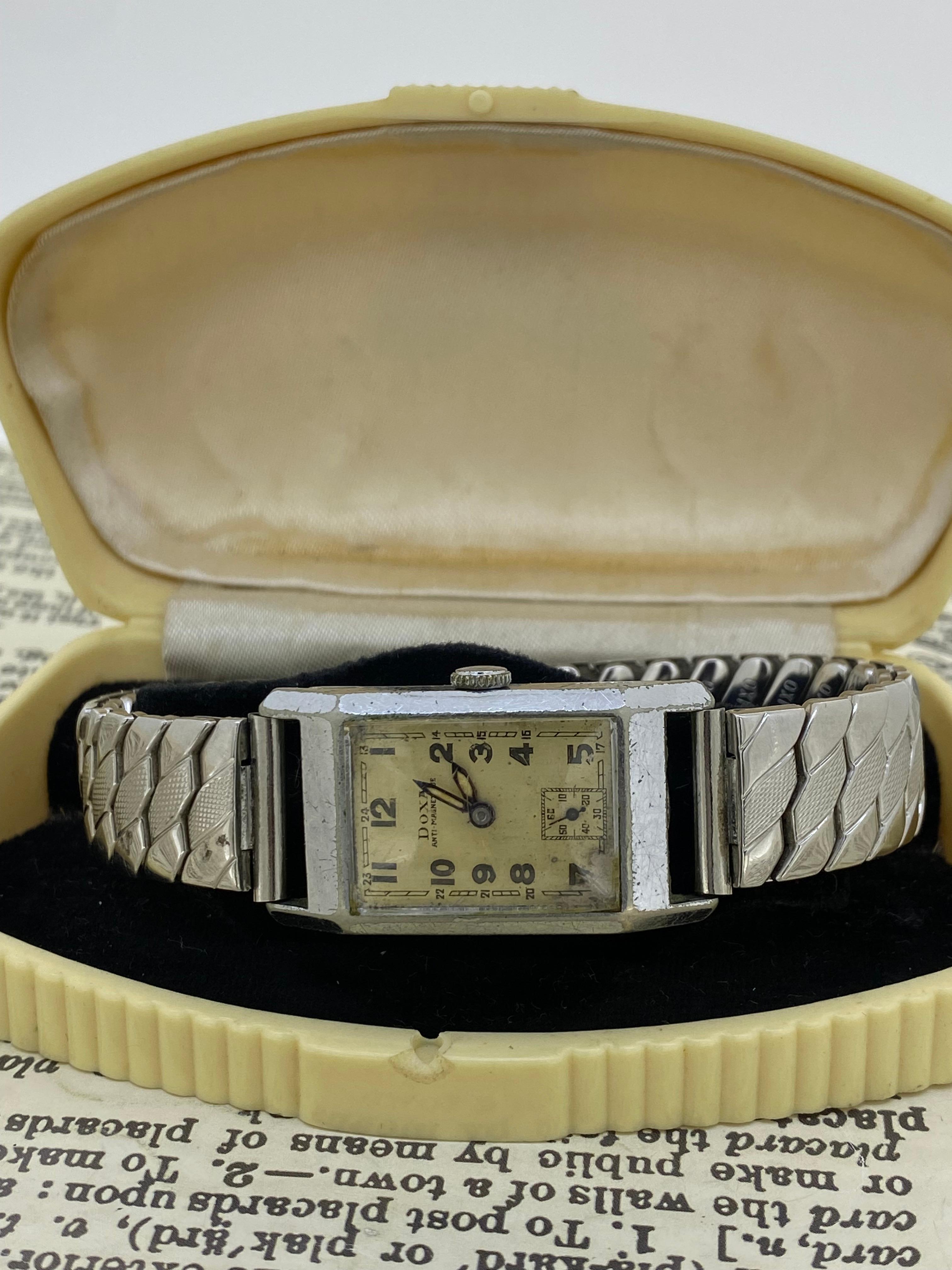 Reloj DOXA rectangular de acero y acero de estilo Art-Deco de 1930. Movimiento manual. Antimagnético. en venta 4