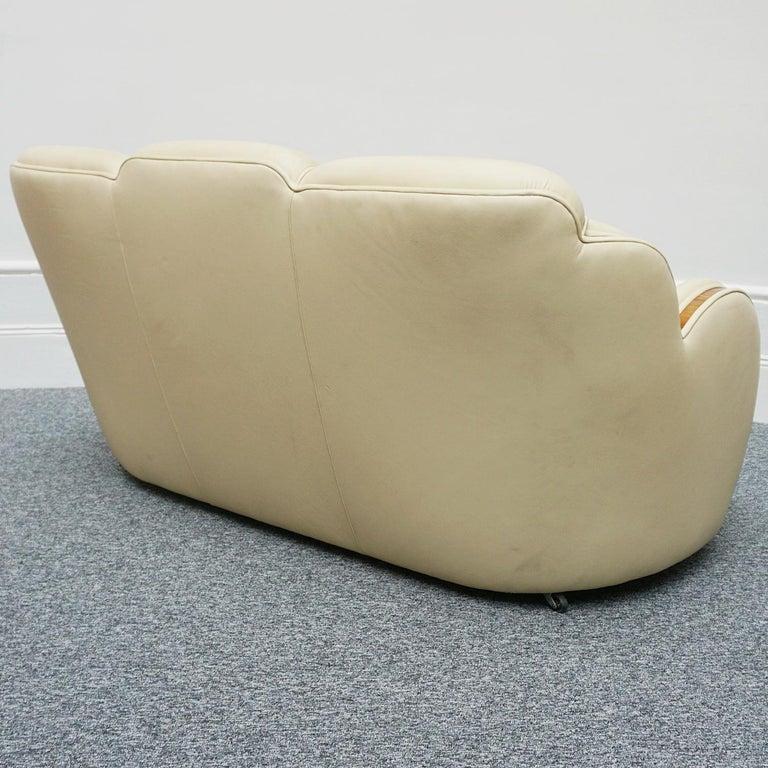 Art Deco Cloud Sofa Cream Leather and Walnut, Circa 1930 In Good Condition In Forest Row, East Sussex