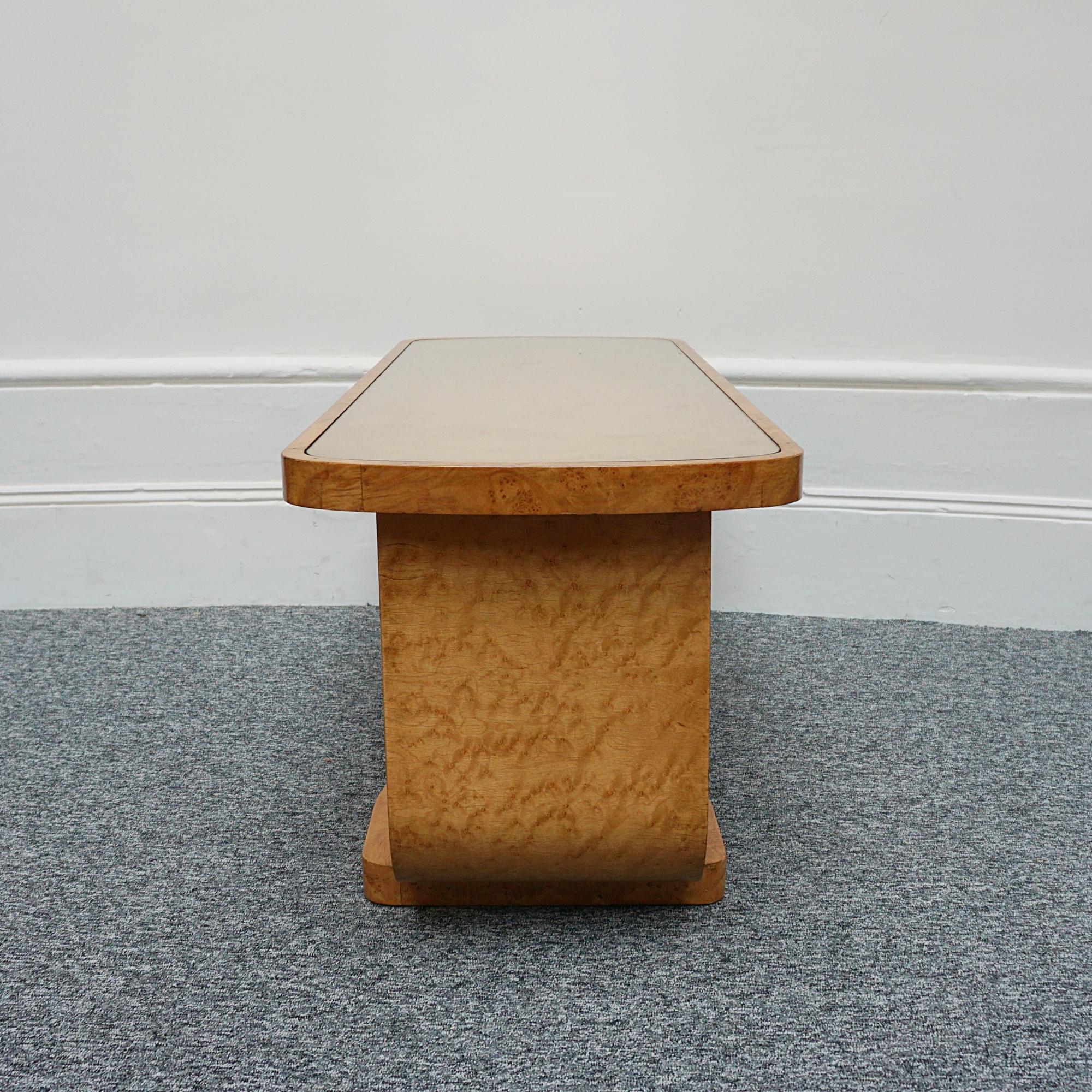 An Art Deco Coffee Table by Harry & Lou Epstein In Good Condition In Forest Row, East Sussex